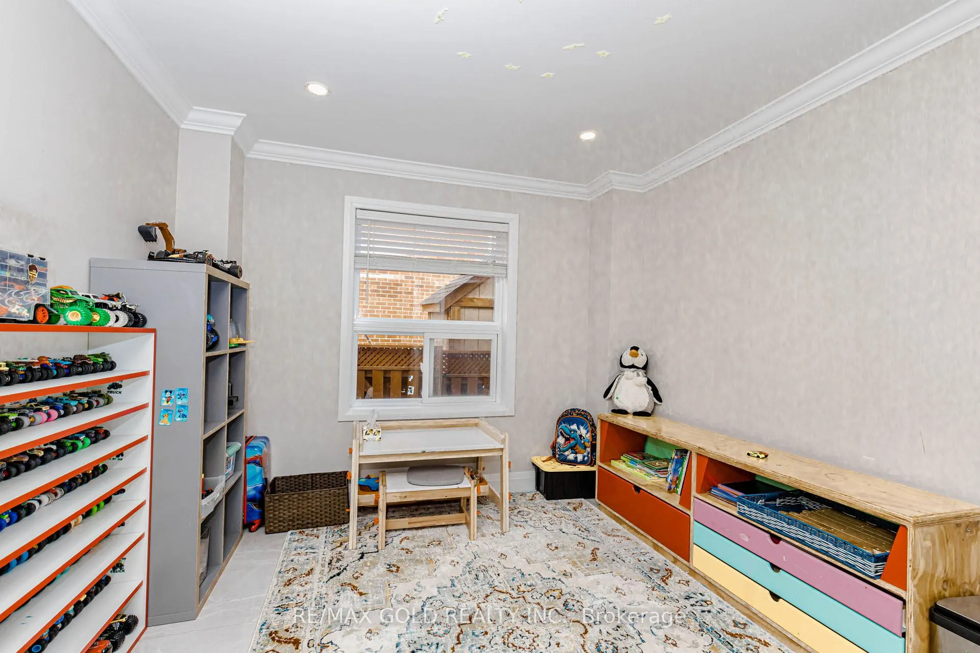 Photo 17 of 3 Kenpark Avenue, Brampton, Snelgrove — HOMEH