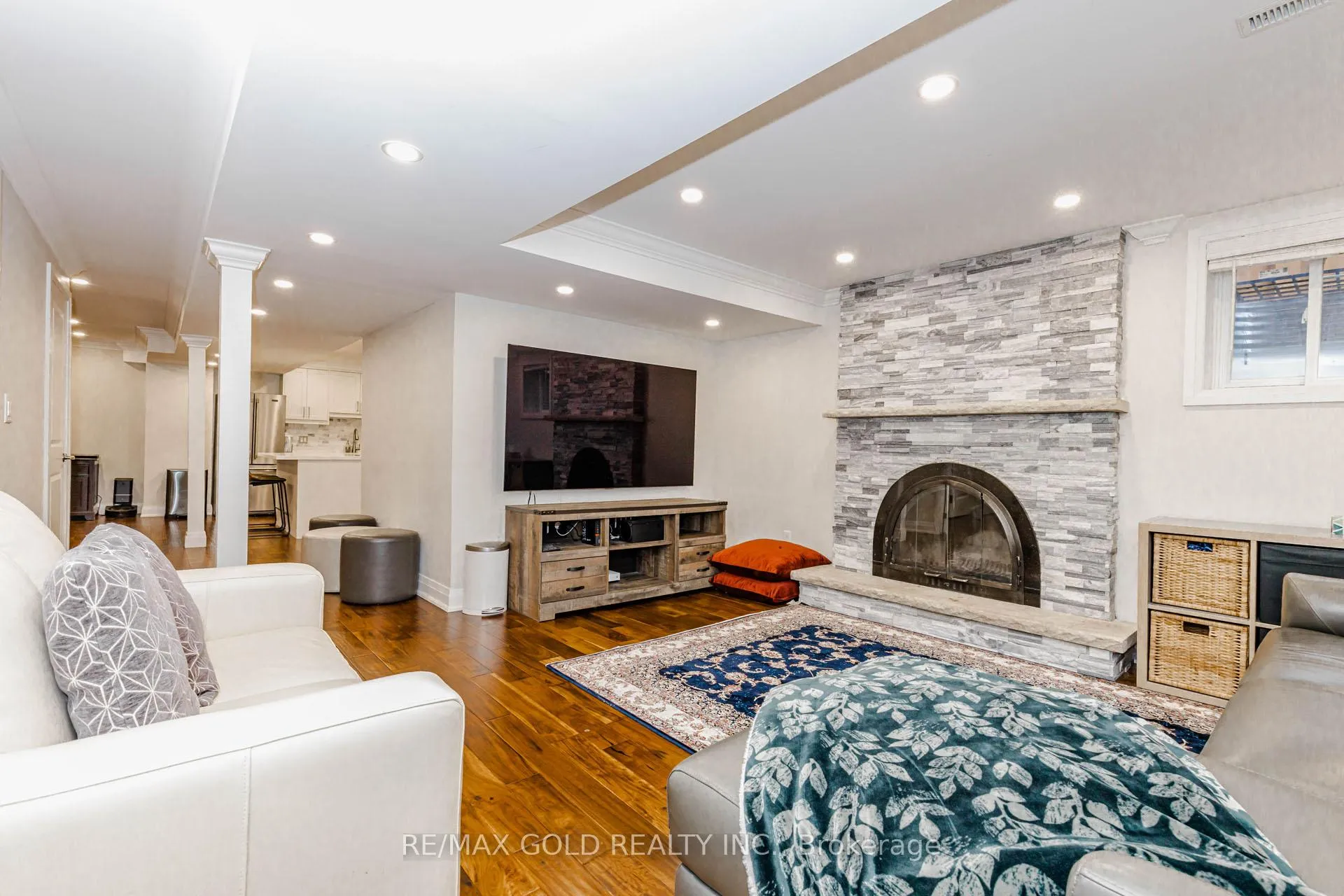 Photo 39 of 3 Kenpark Avenue, Brampton, Snelgrove — HOMEH