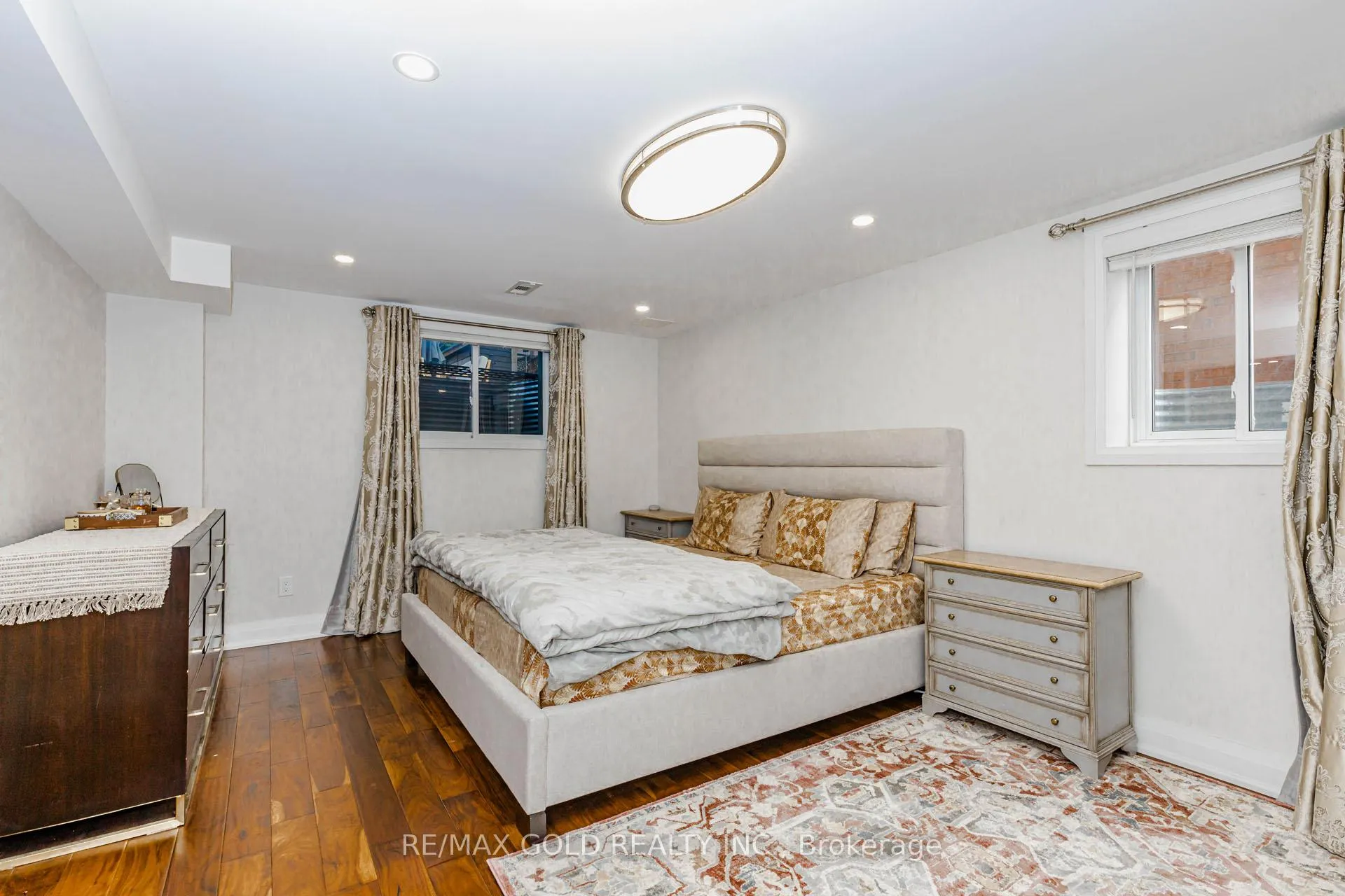 Photo 40 of 3 Kenpark Avenue, Brampton, Snelgrove — HOMEH