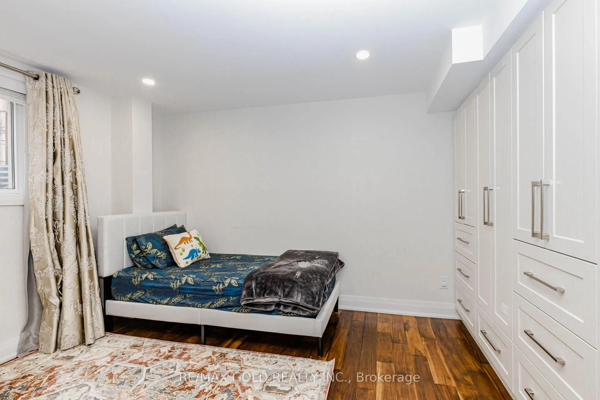 Photo 41 of 3 Kenpark Avenue, Brampton, Snelgrove — HOMEH