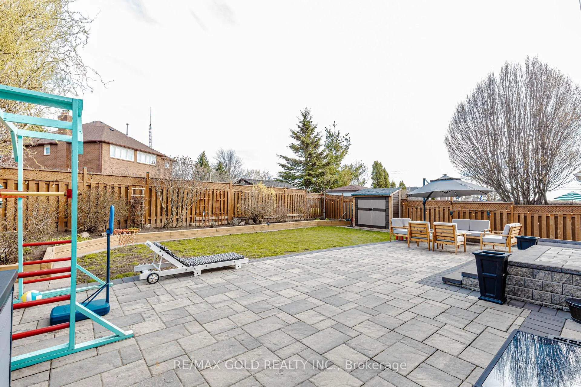 Photo 47 of 3 Kenpark Avenue, Brampton, Snelgrove — HOMEH