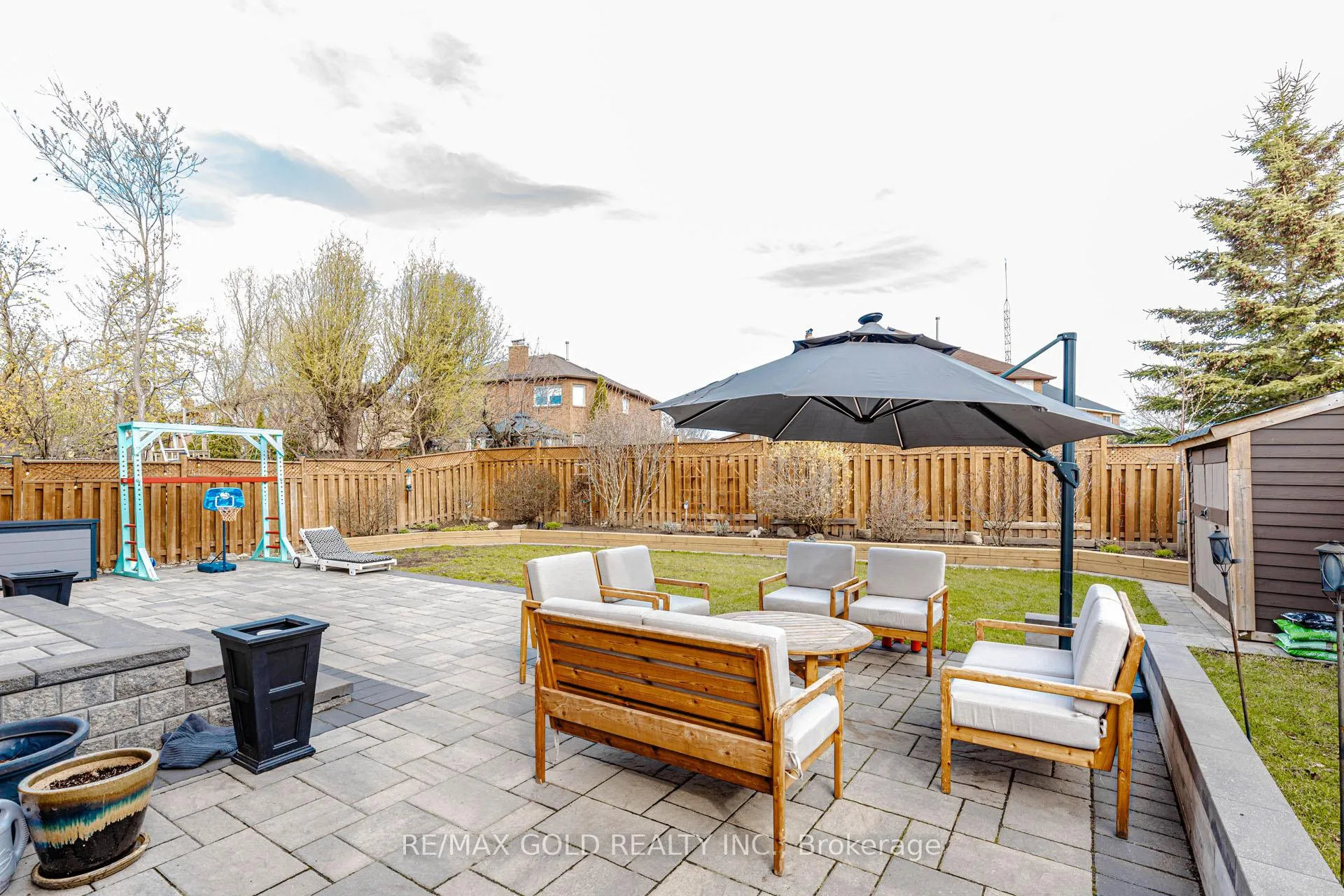 Photo 48 of 3 Kenpark Avenue, Brampton, Snelgrove — HOMEH
