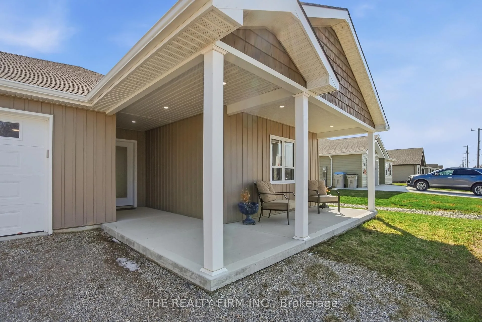Photo 4 of 141 Victoria Avenue E, South Huron, Stephen — HOMEH