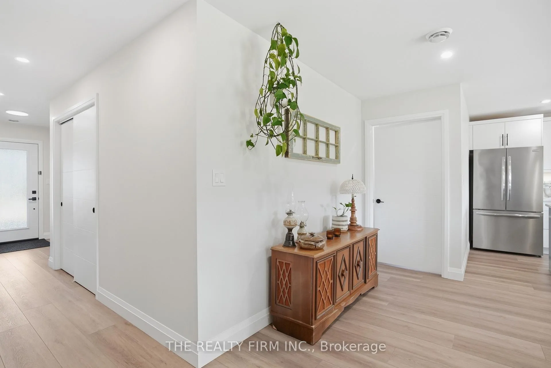 Photo 20 of 141 Victoria Avenue E, South Huron, Stephen — HOMEH