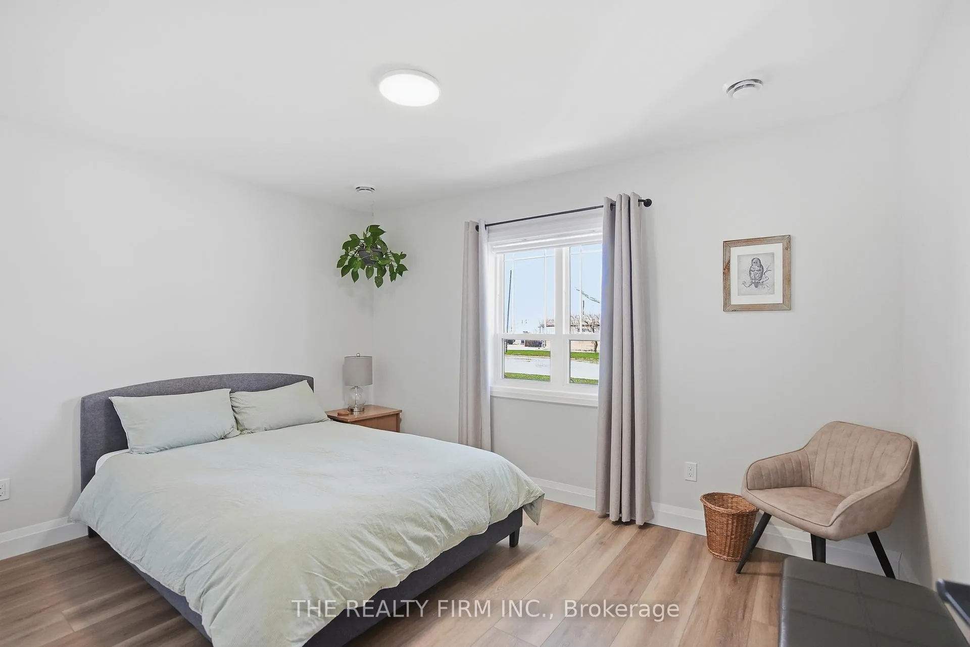 Photo 29 of 141 Victoria Avenue E, South Huron, Stephen — HOMEH