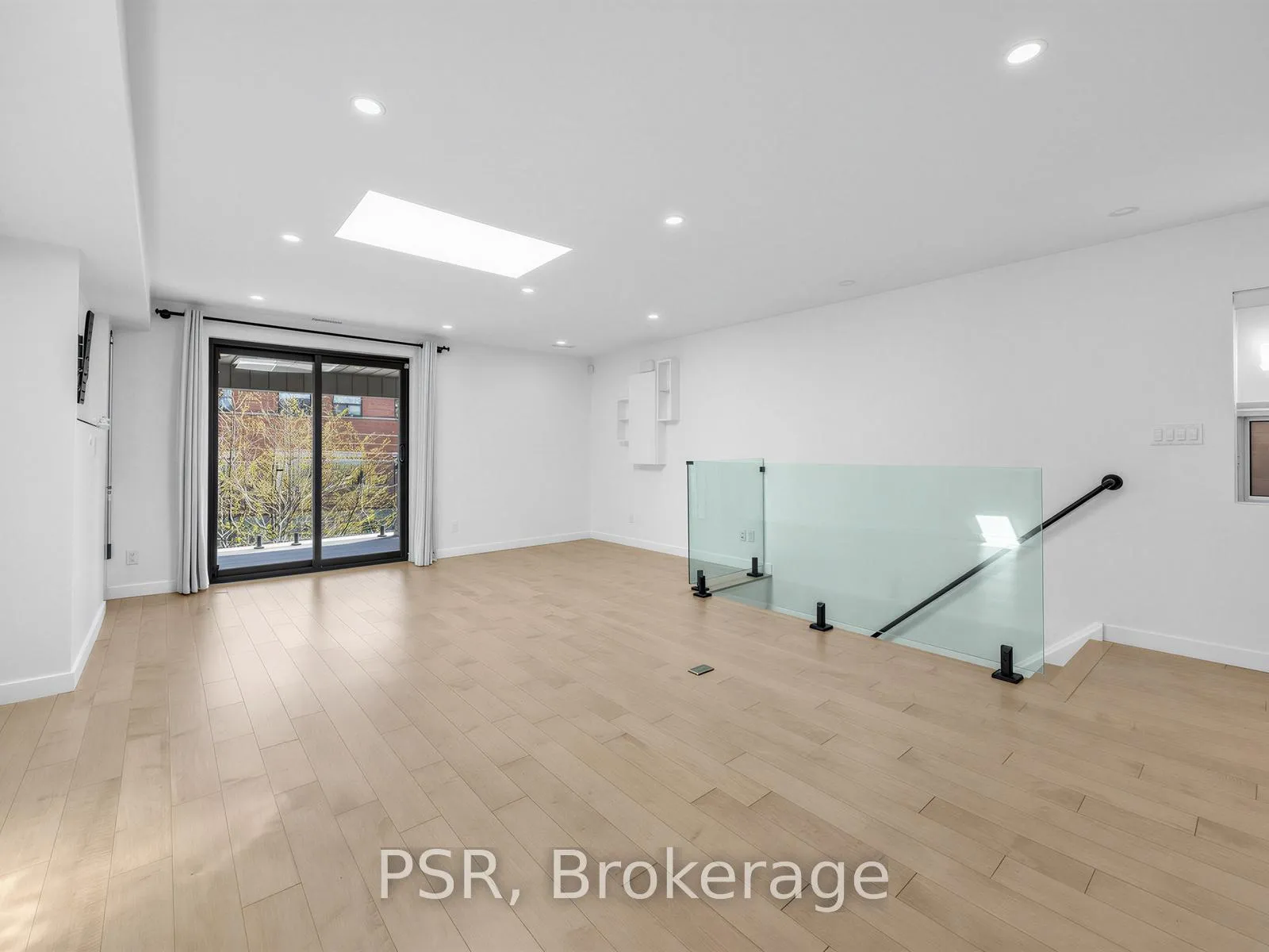 Photo 10 of Unit 2, 54A Galley Avenue, Toronto, Roncesvalles — HOMEH
