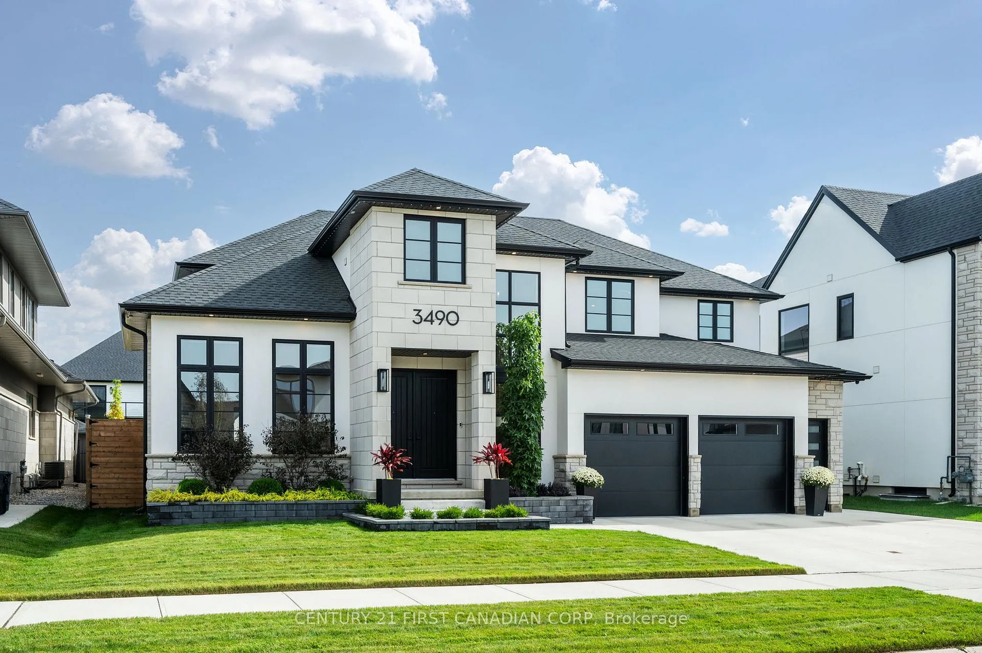 Photo 2 of 3490 Silverleaf Chase, London, South V — HOMEH