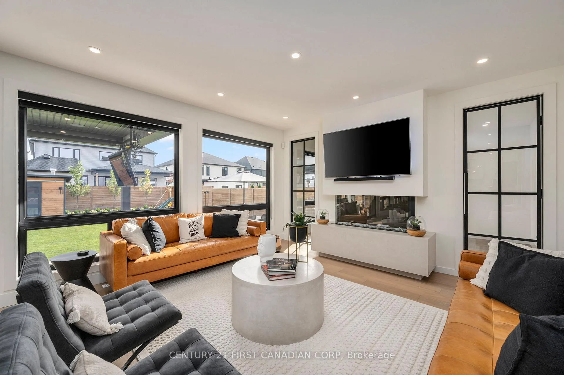 Photo 11 of 3490 Silverleaf Chase, London, South V — HOMEH