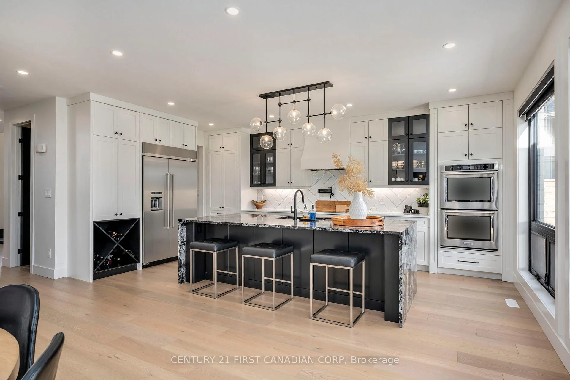 Photo 13 of 3490 Silverleaf Chase, London, South V — HOMEH