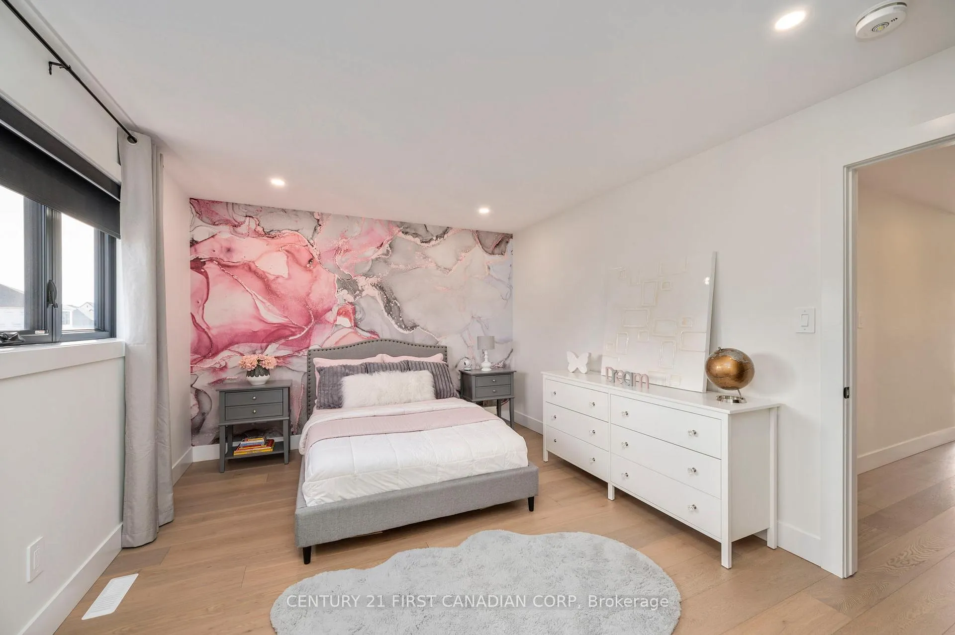 Photo 26 of 3490 Silverleaf Chase, London, South V — HOMEH