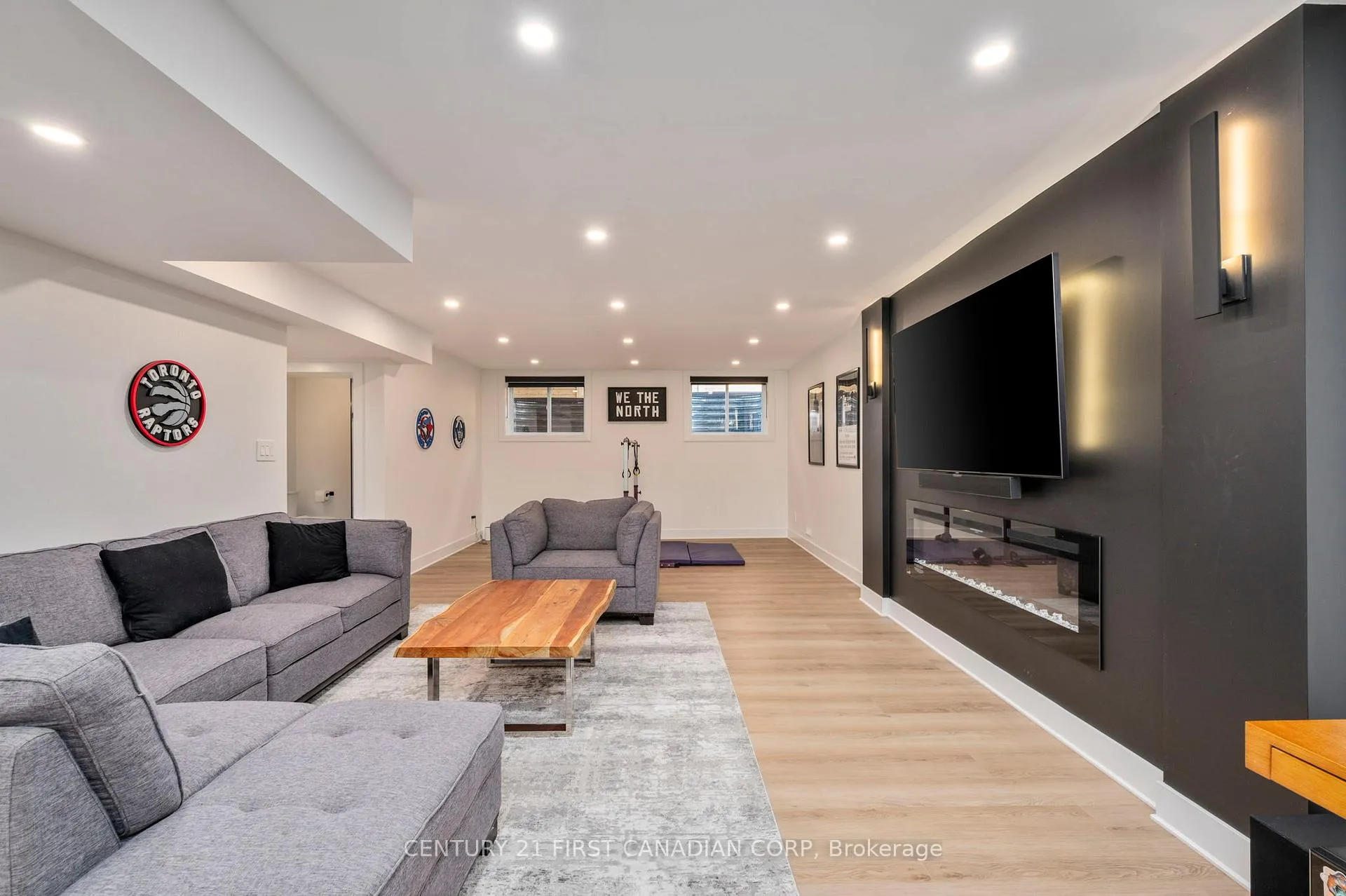 Photo 36 of 3490 Silverleaf Chase, London, South V — HOMEH