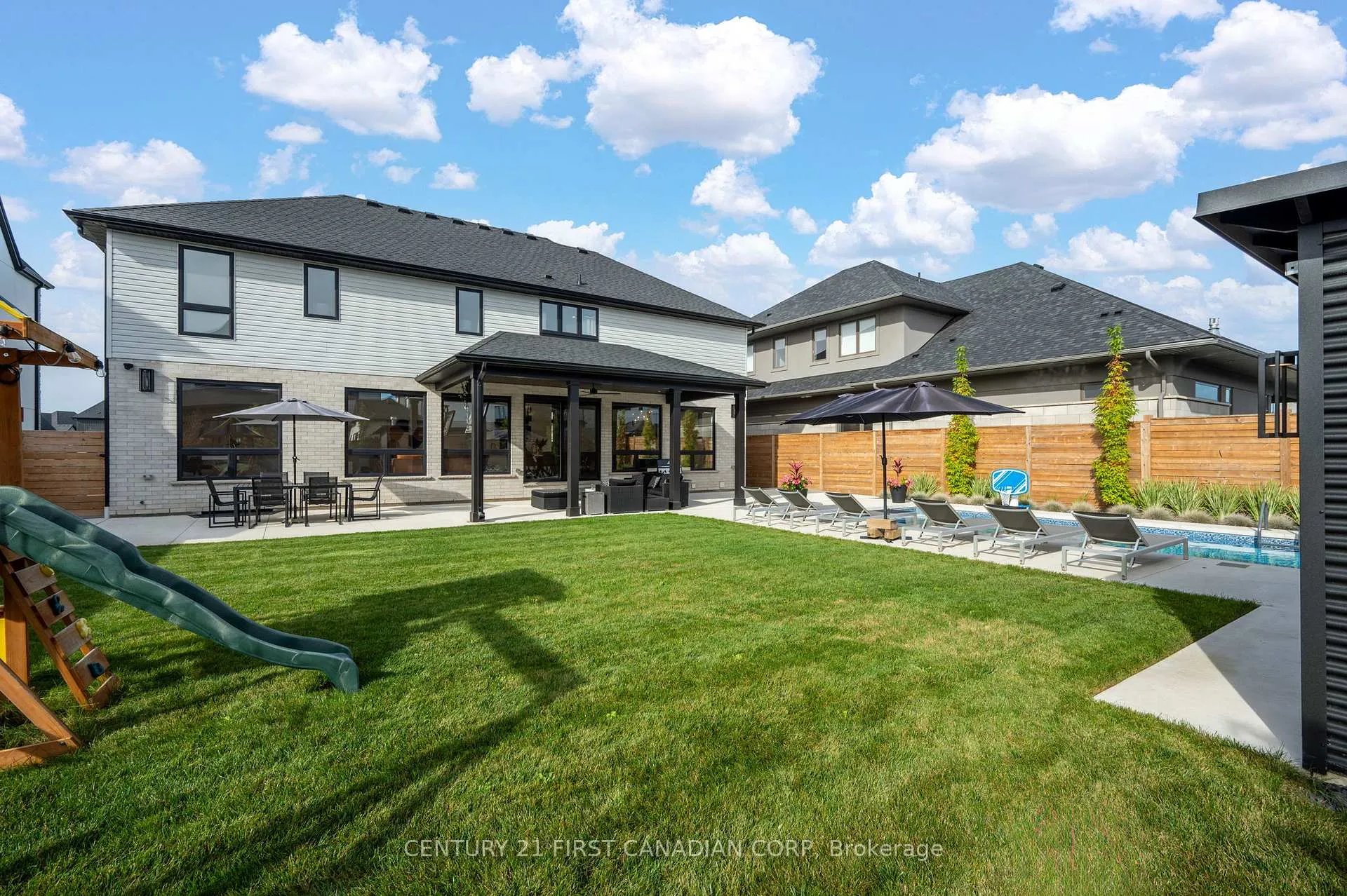 Photo 43 of 3490 Silverleaf Chase, London, South V — HOMEH