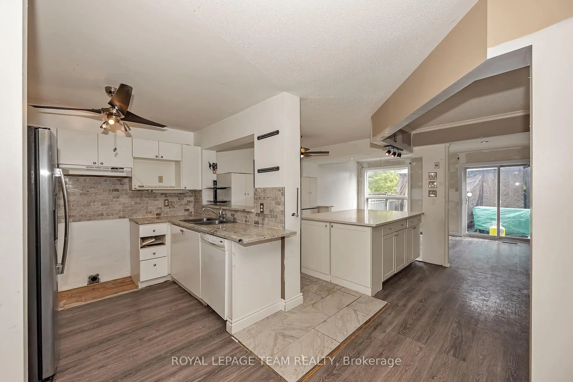 Photo 8 of 57 Randall James Drive, Ottawa, Stittsville (Central) — HOMEH