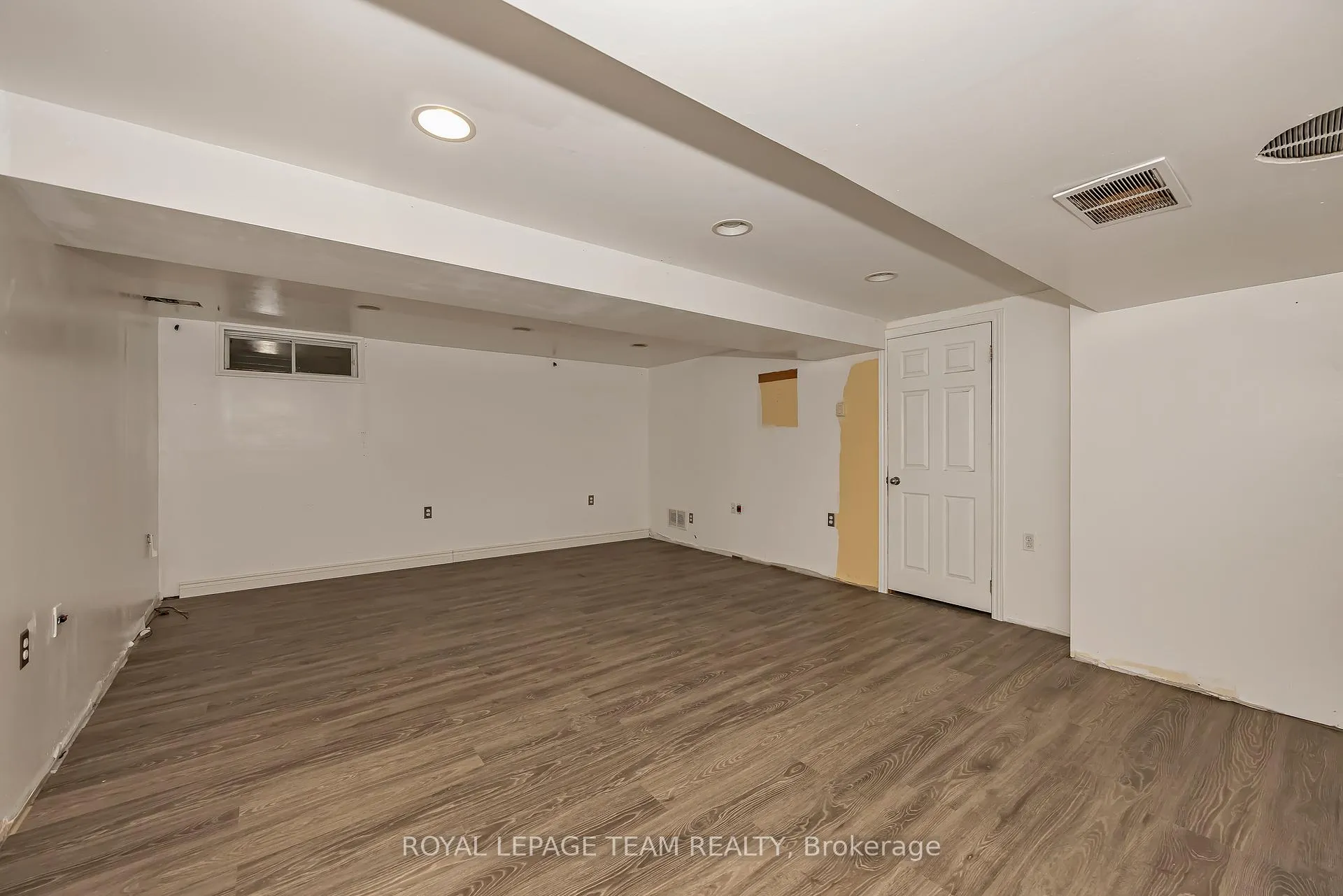 Photo 35 of 57 Randall James Drive, Ottawa, Stittsville (Central) — HOMEH