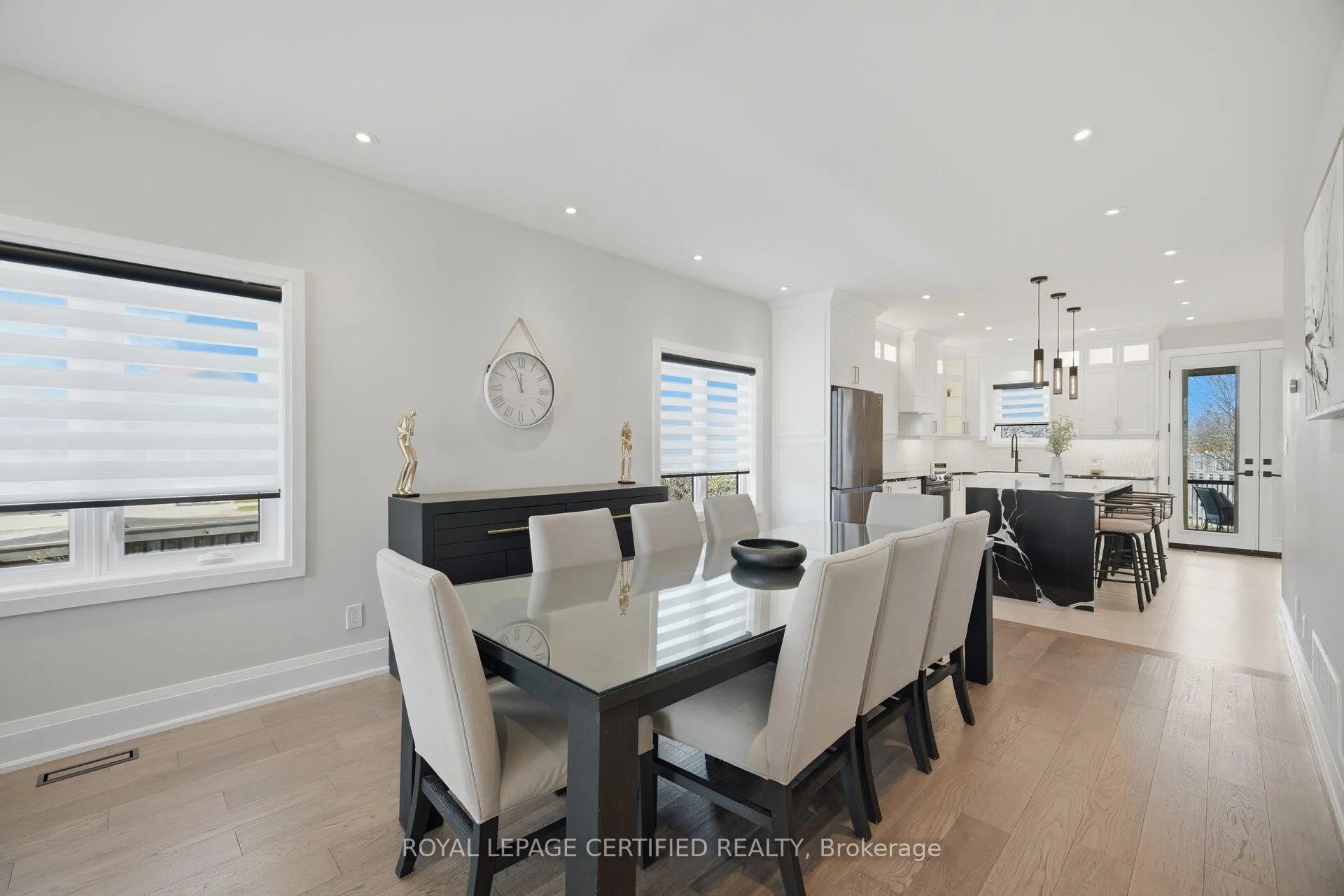 Photo 8 of 306 Avro Road, Vaughan, Maple — HOMEH