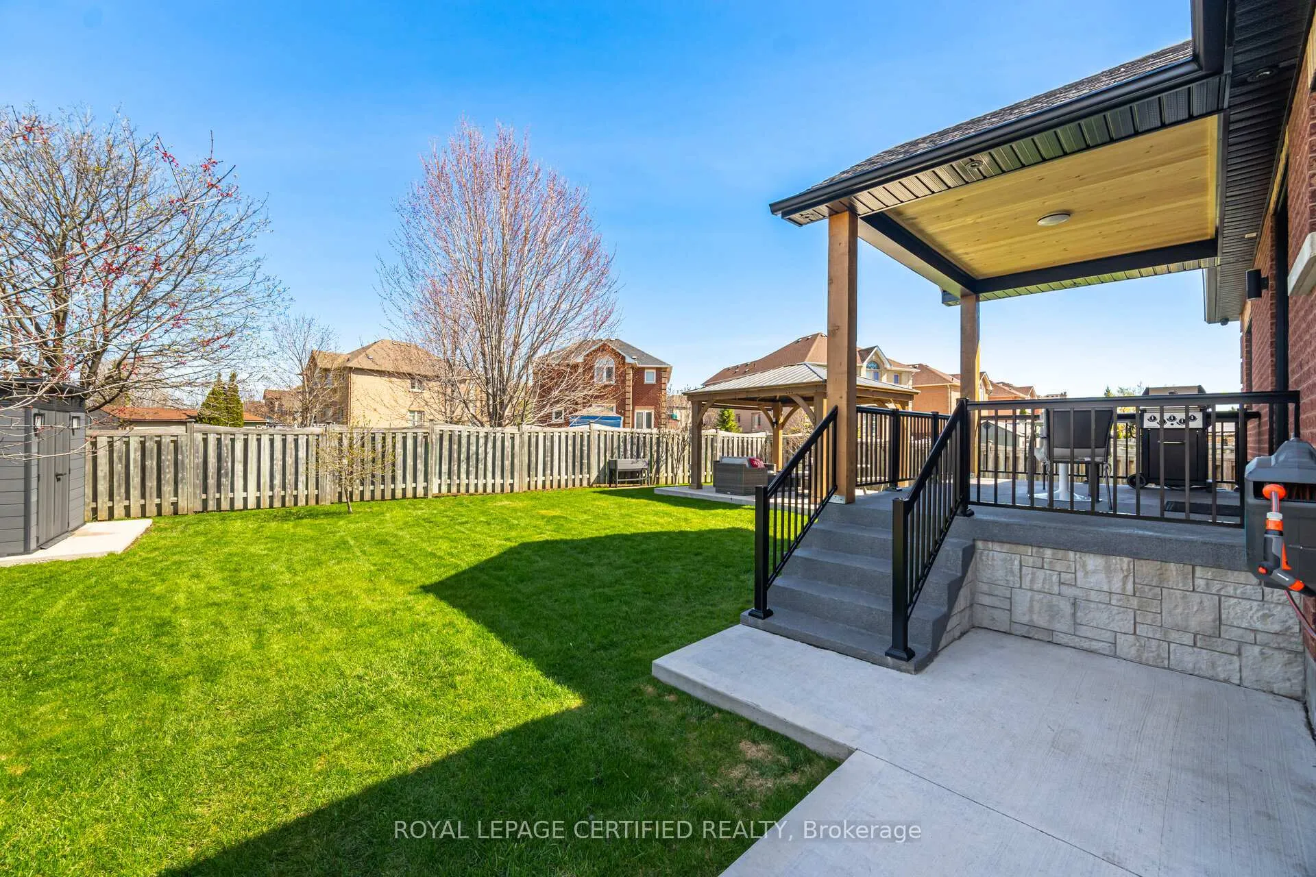 Photo 43 of 306 Avro Road, Vaughan, Maple — HOMEH