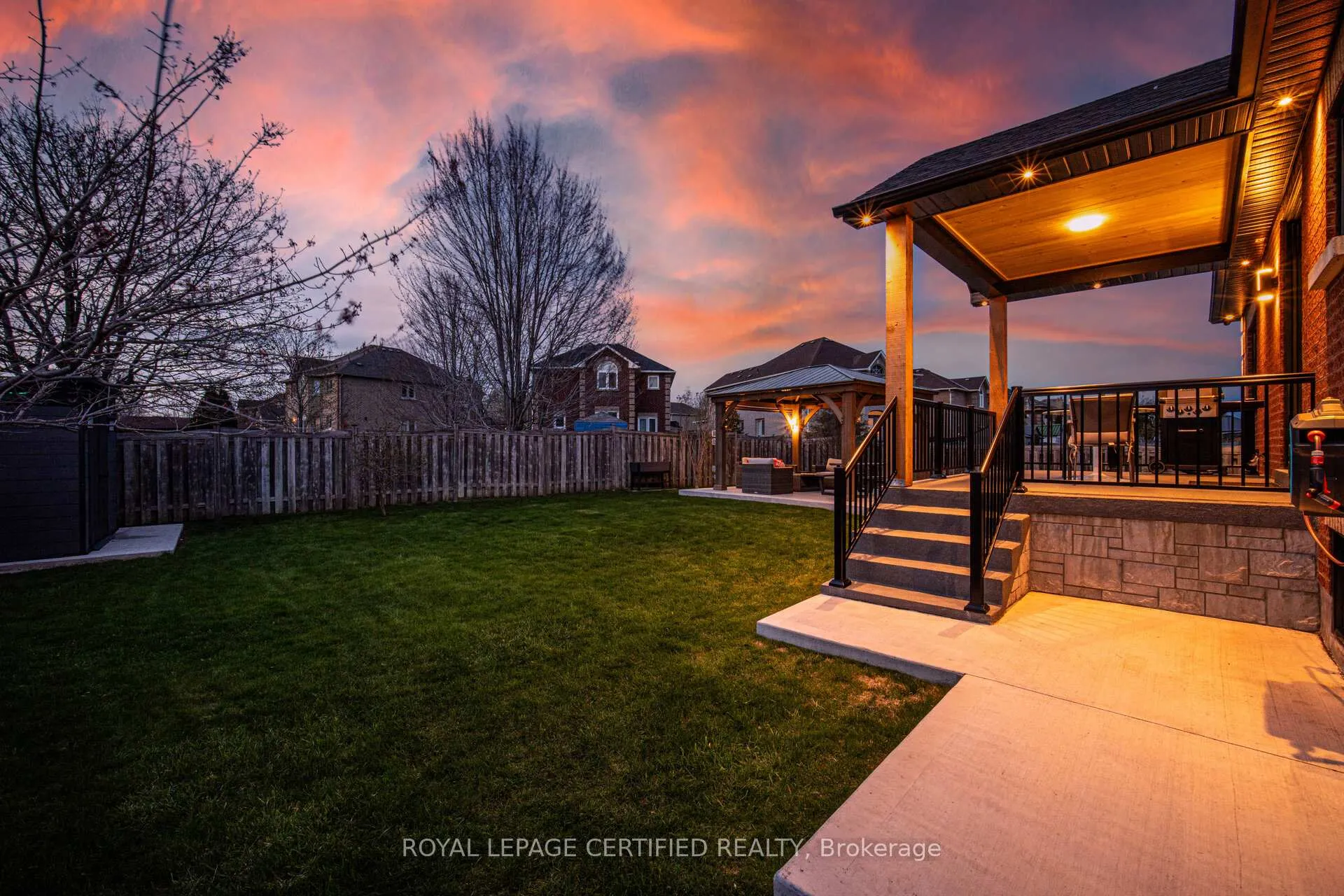 Photo 47 of 306 Avro Road, Vaughan, Maple — HOMEH