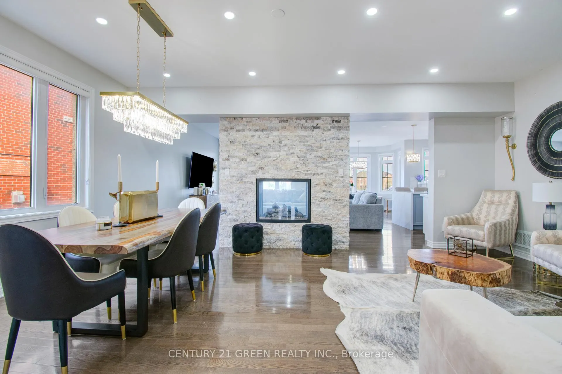 Photo 6 of 20 Tysonville Circle, Brampton, Northwest Brampton — HOMEH