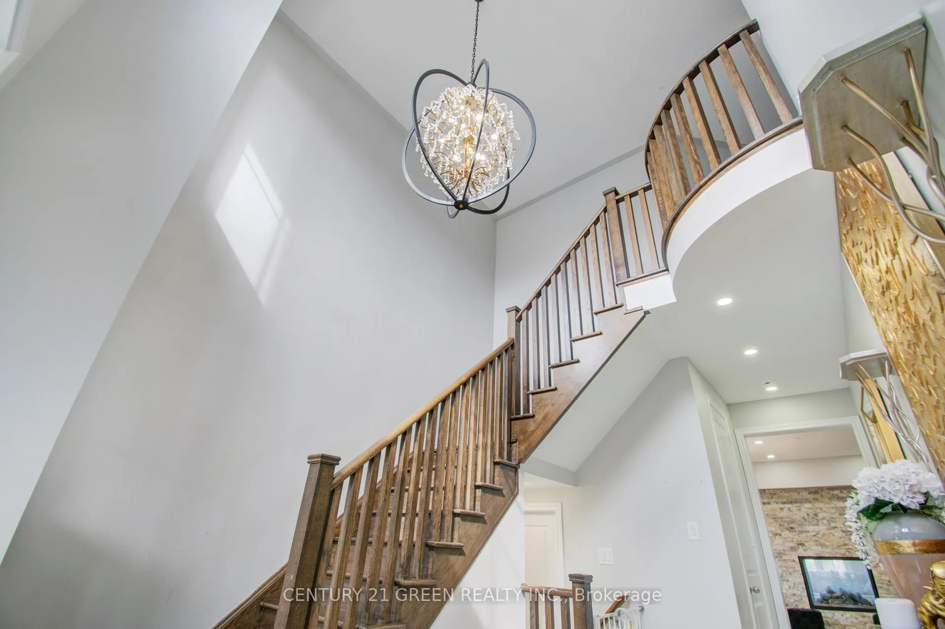 Photo 27 of 20 Tysonville Circle, Brampton, Northwest Brampton — HOMEH