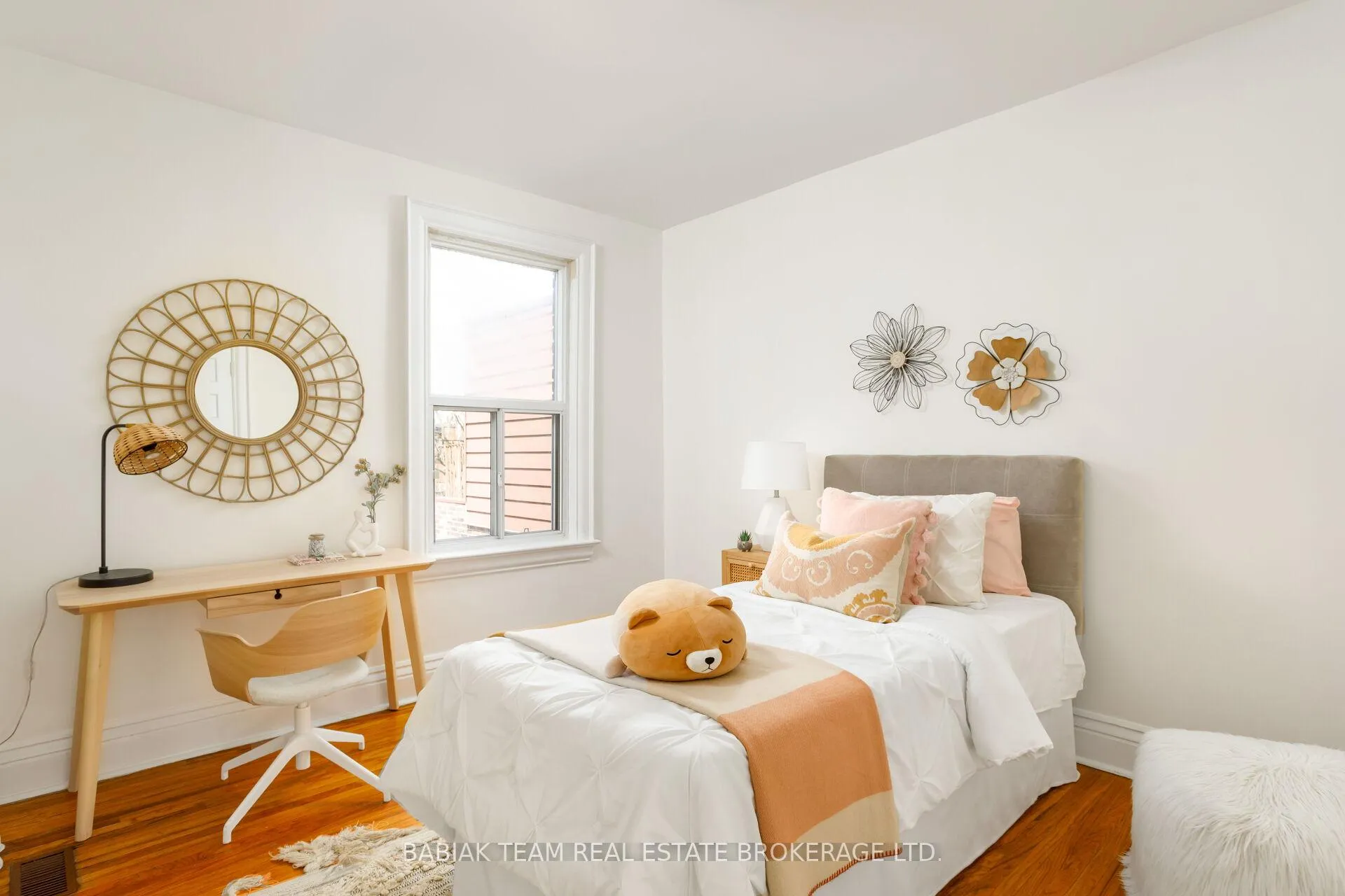 Photo 28 of 76 Parkway Avenue, Toronto, Roncesvalles — HOMEH