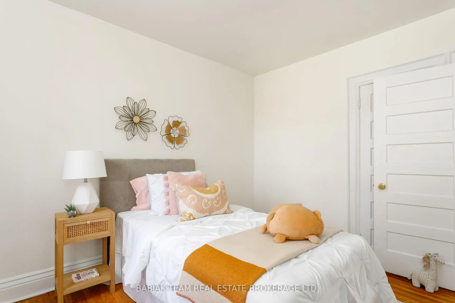 Photo 29 of 76 Parkway Avenue, Toronto, Roncesvalles — HOMEH