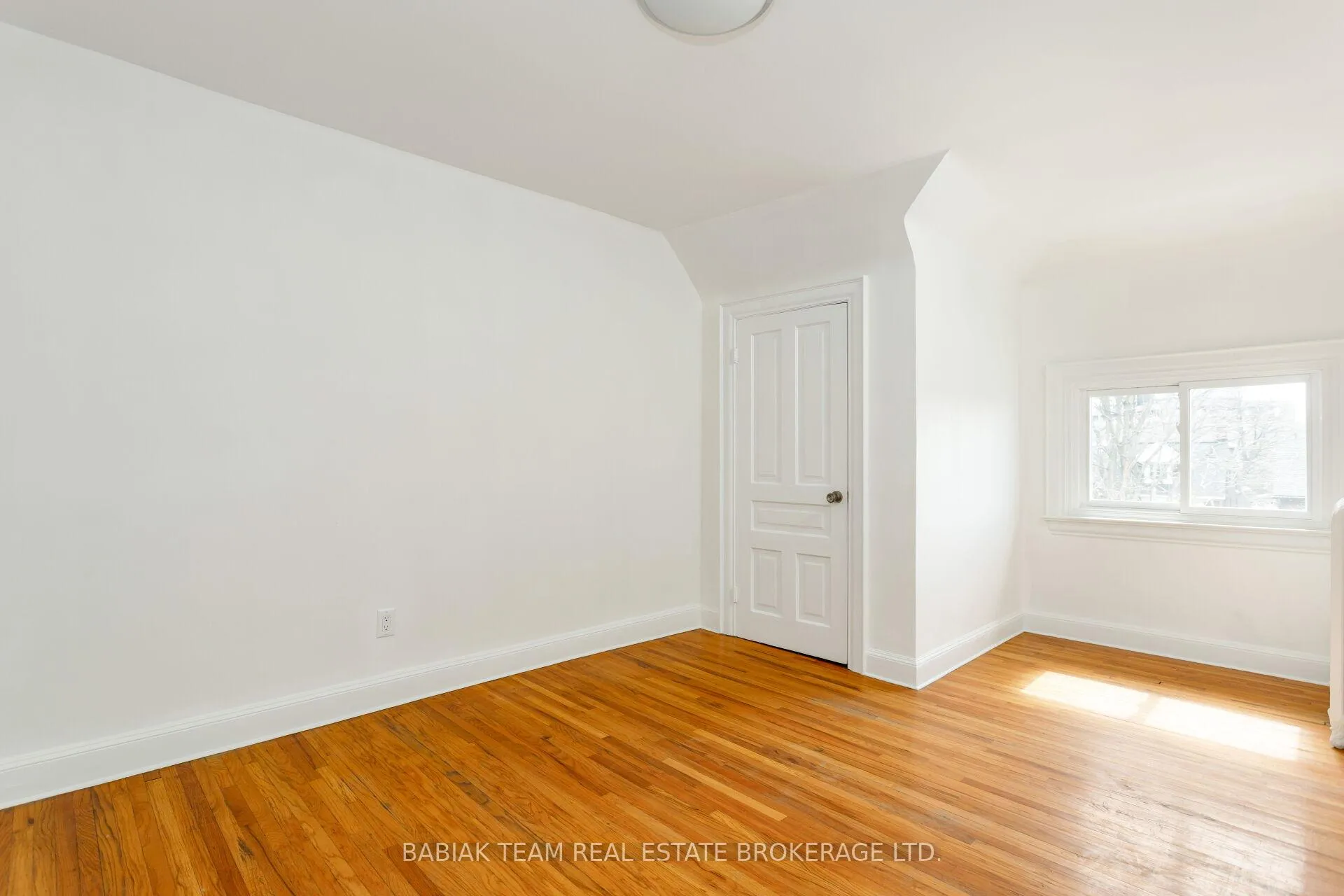Photo 35 of 76 Parkway Avenue, Toronto, Roncesvalles — HOMEH