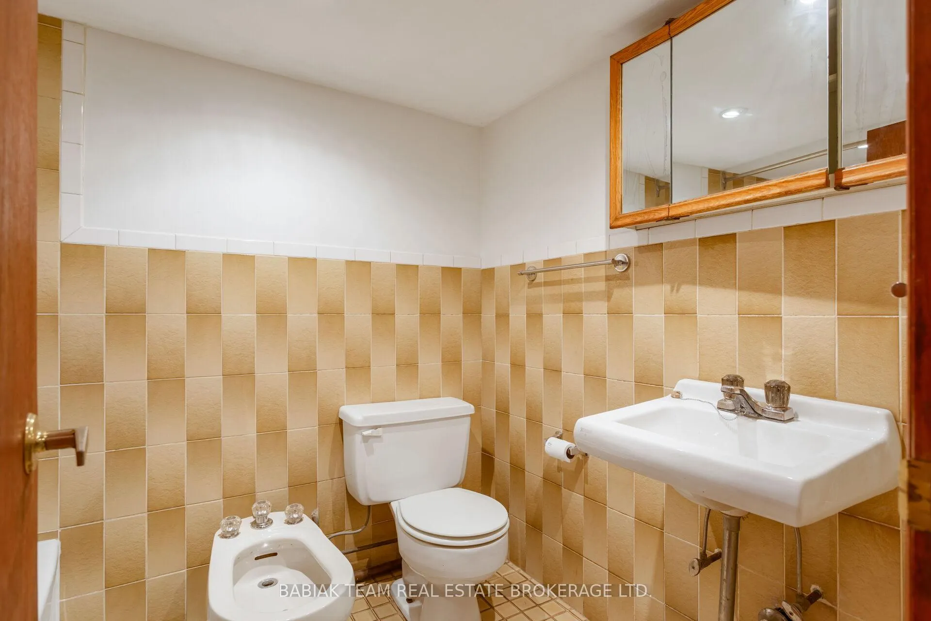 Photo 40 of 76 Parkway Avenue, Toronto, Roncesvalles — HOMEH