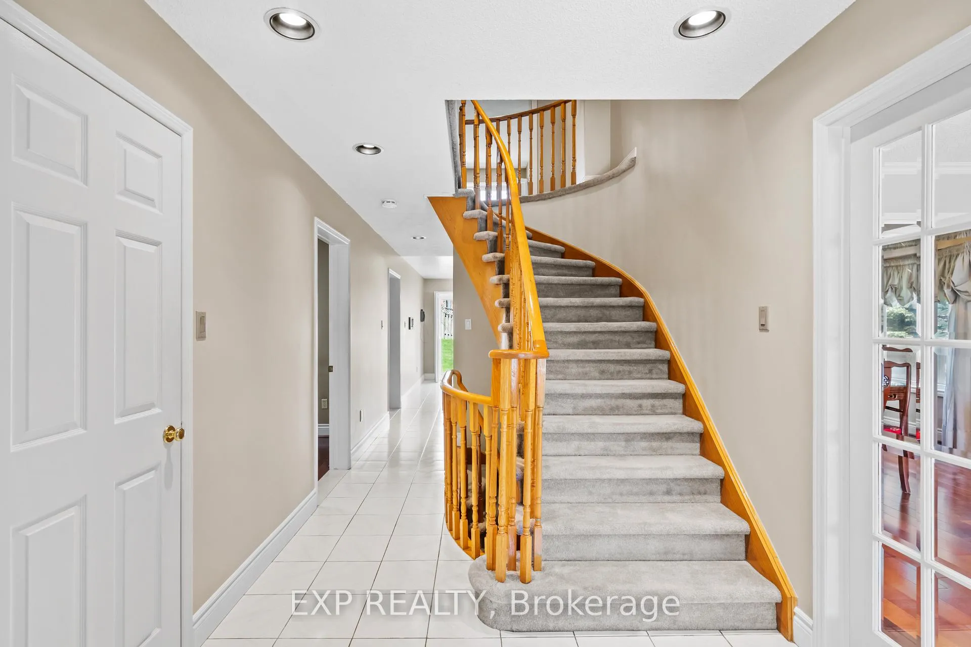 Photo 3 of 1 Alexis Road, Markham, Thornlea — HOMEH