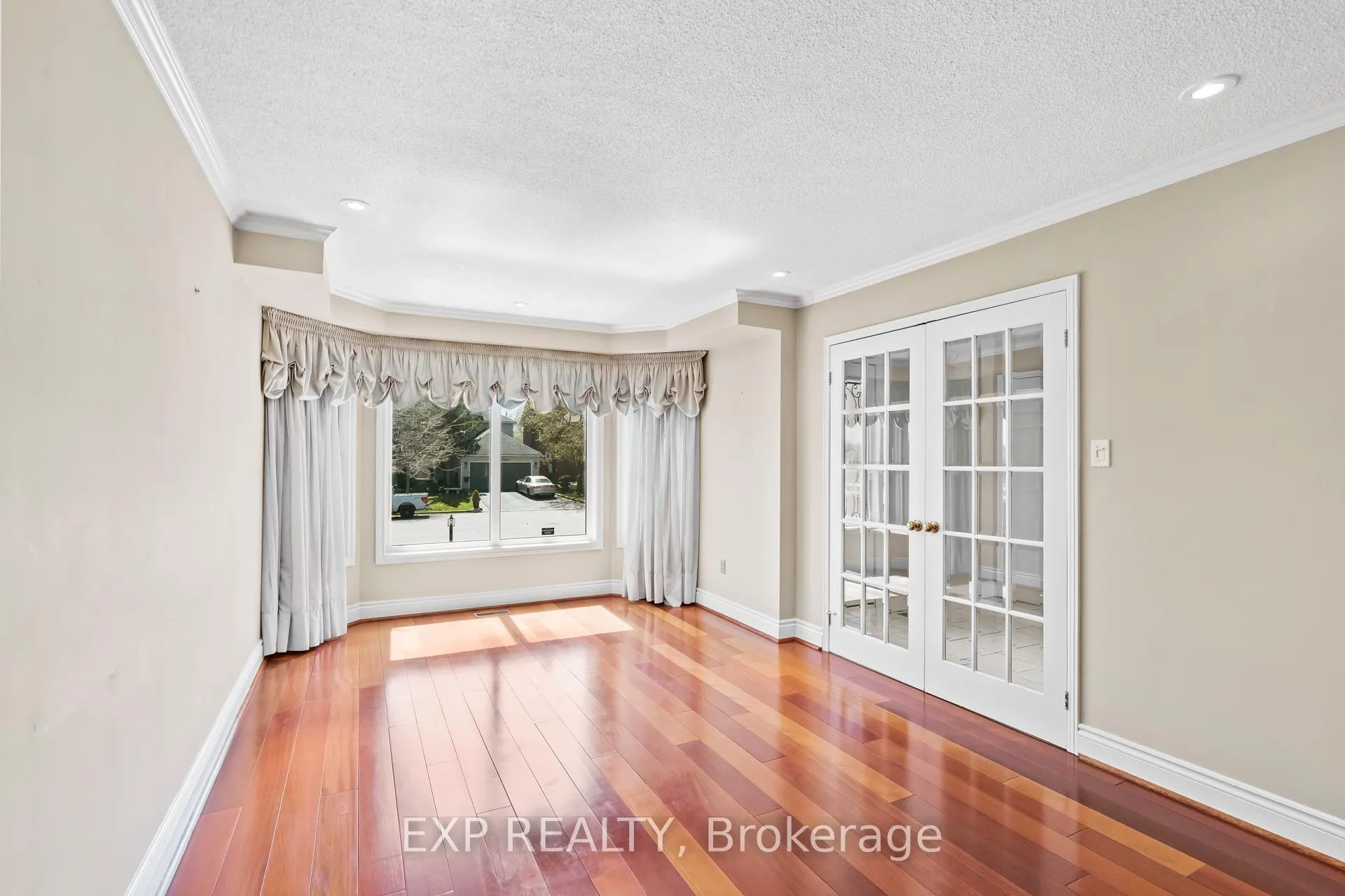 Photo 4 of 1 Alexis Road, Markham, Thornlea — HOMEH