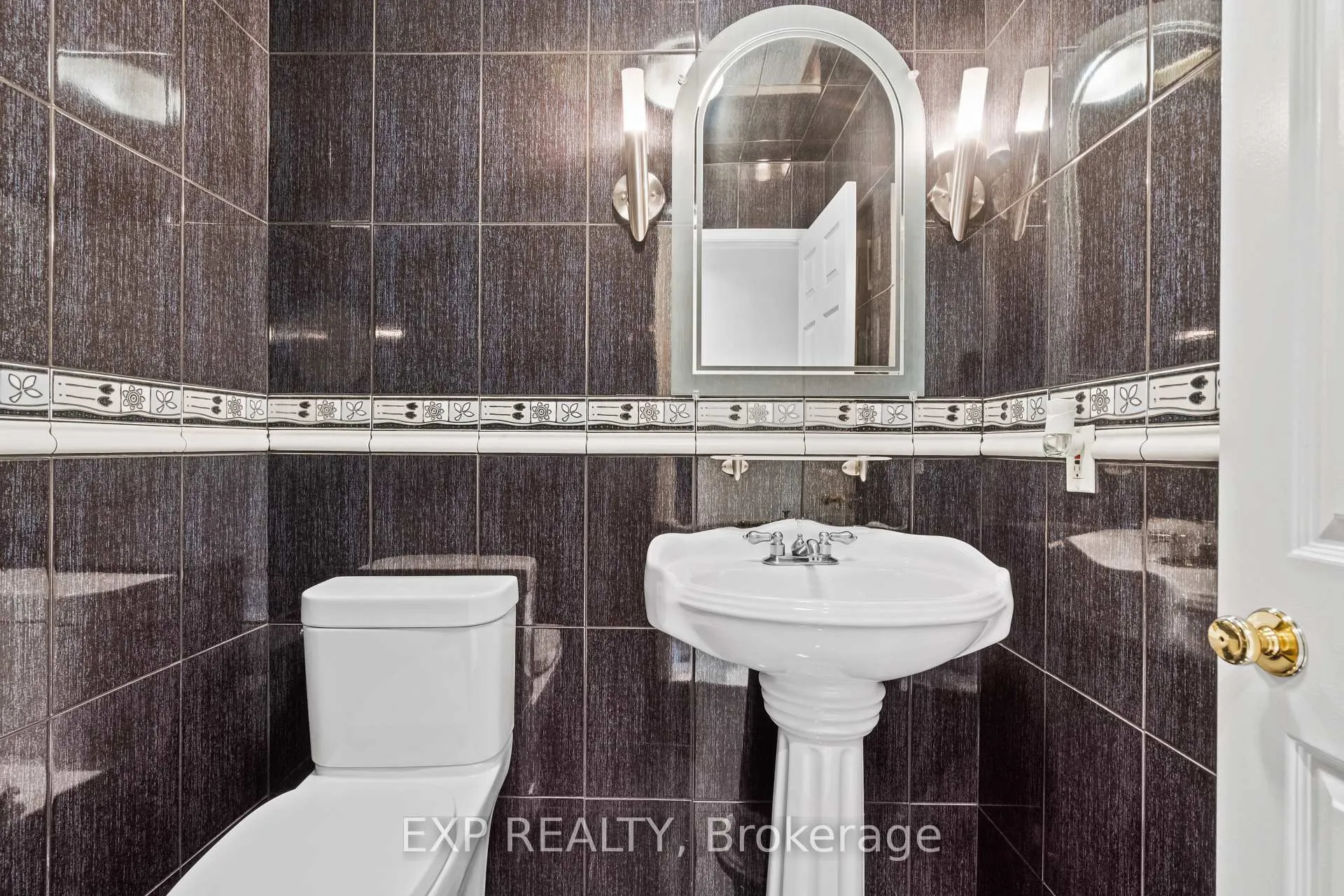 Photo 18 of 1 Alexis Road, Markham, Thornlea — HOMEH
