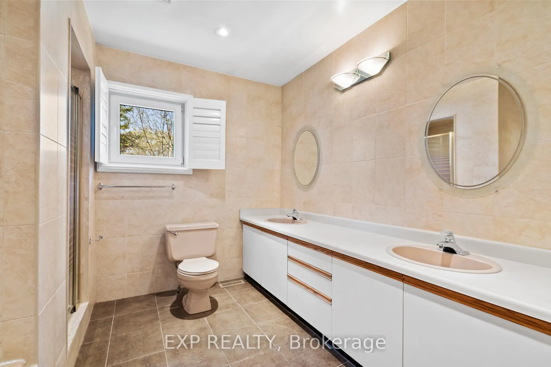 Photo 24 of 1 Alexis Road, Markham, Thornlea — HOMEH