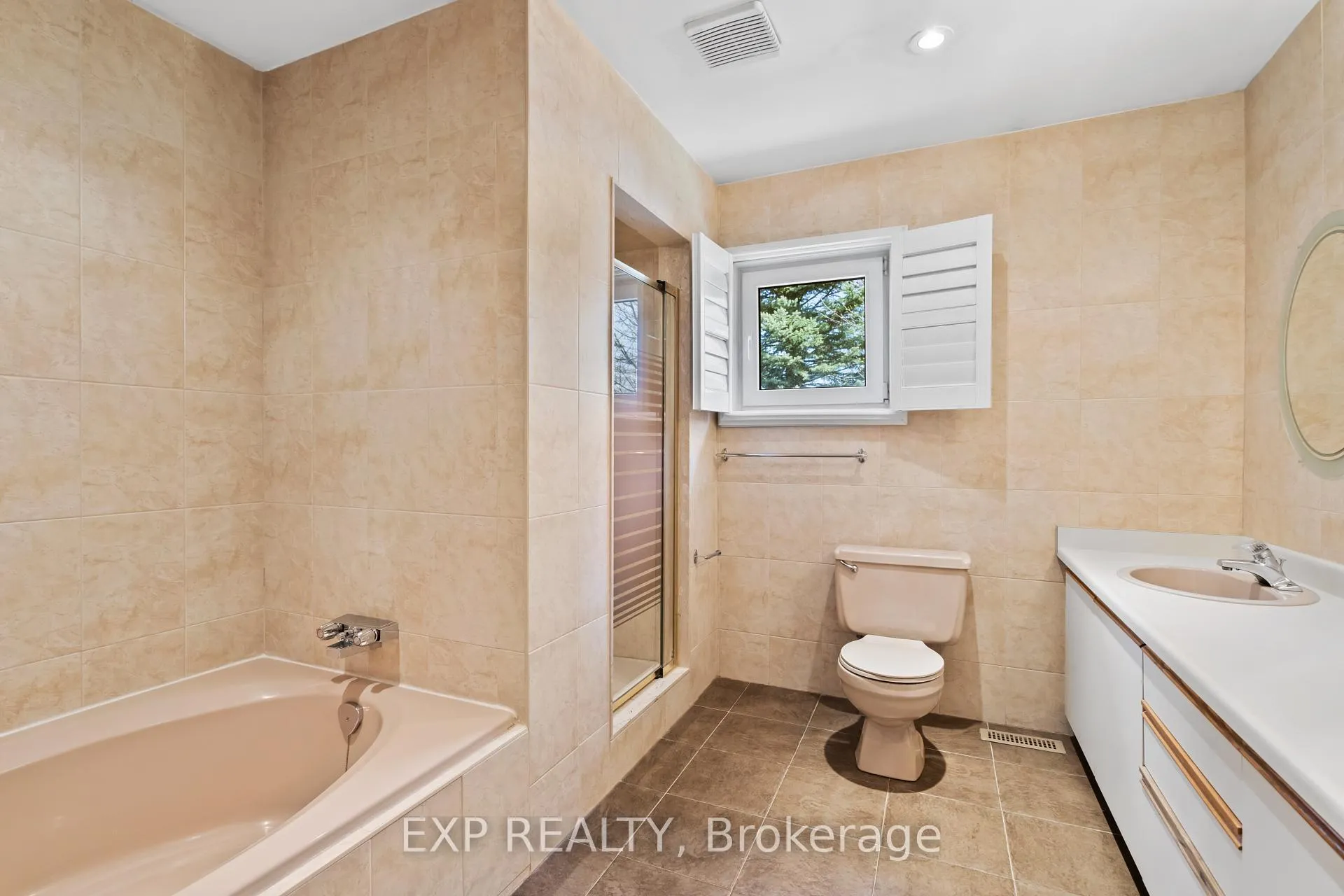 Photo 26 of 1 Alexis Road, Markham, Thornlea — HOMEH