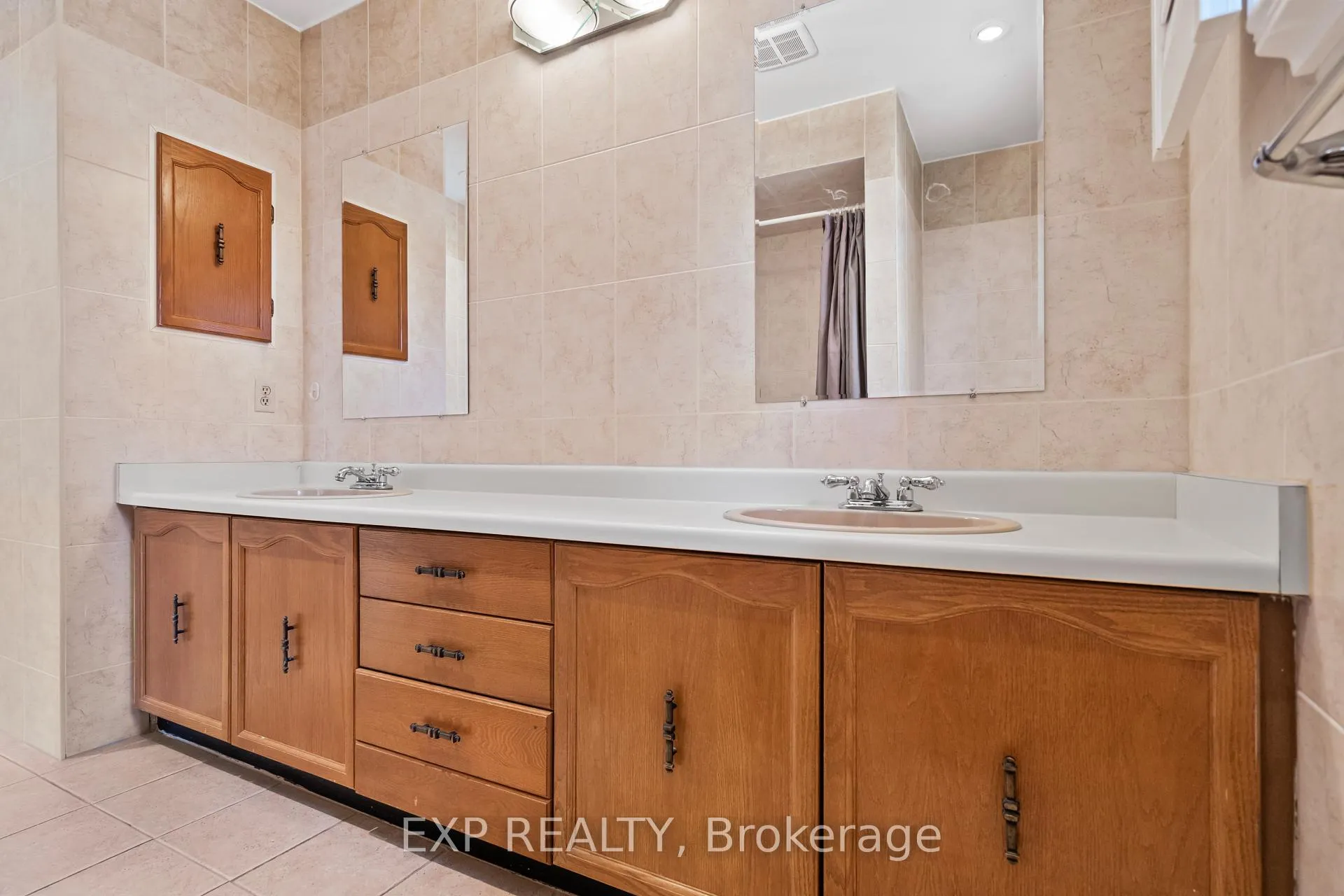 Photo 31 of 1 Alexis Road, Markham, Thornlea — HOMEH