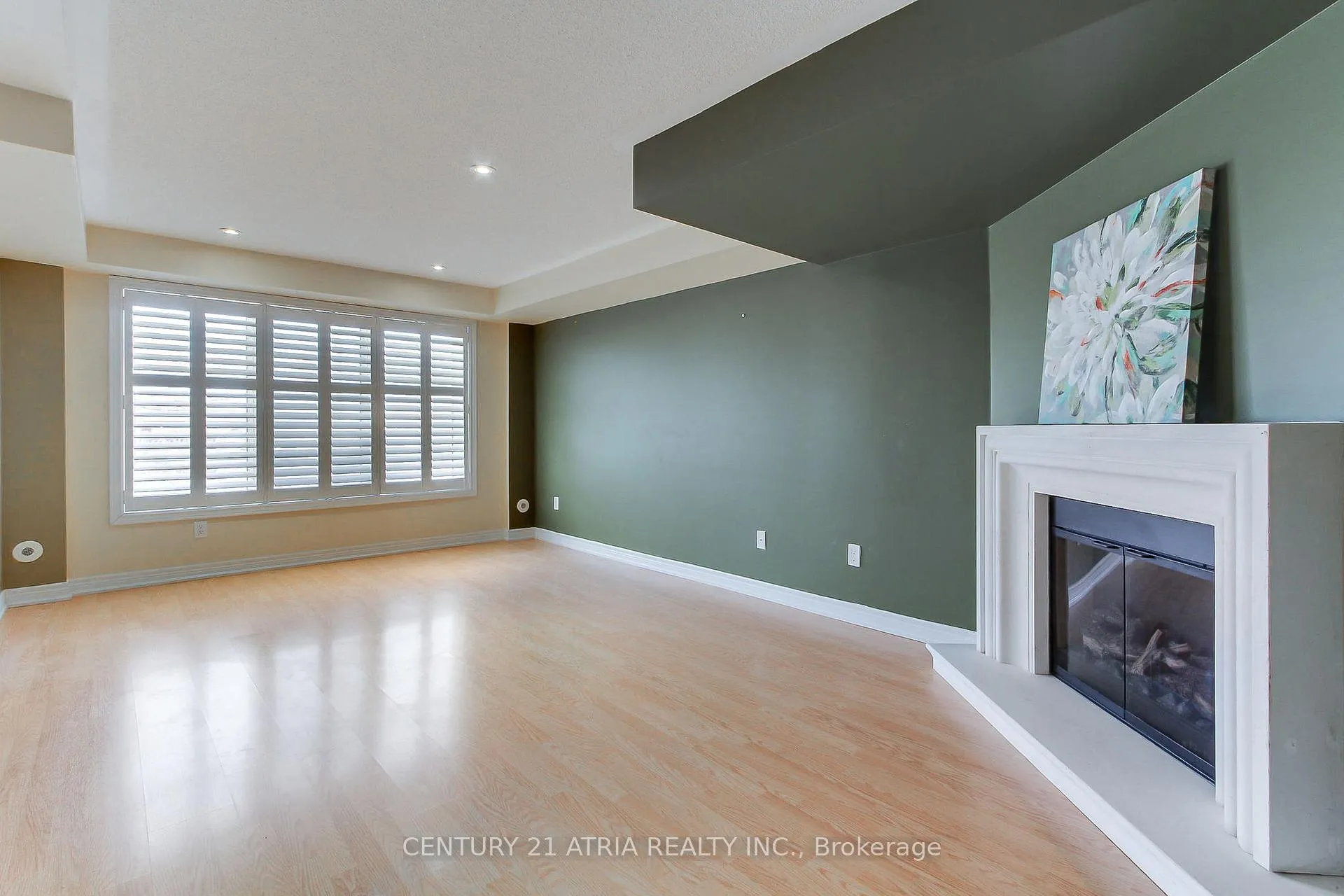Photo 5 of 163 Zokol Drive, Aurora, Bayview Northeast — HOMEH