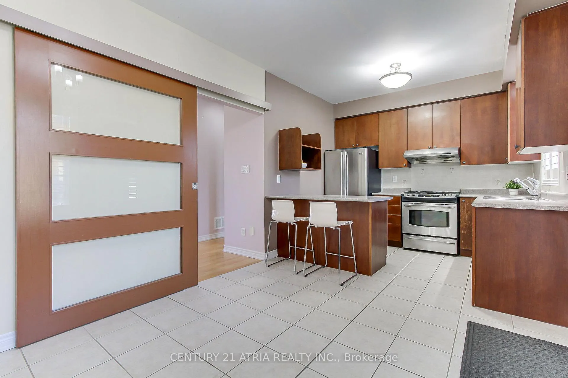 Photo 11 of 163 Zokol Drive, Aurora, Bayview Northeast — HOMEH