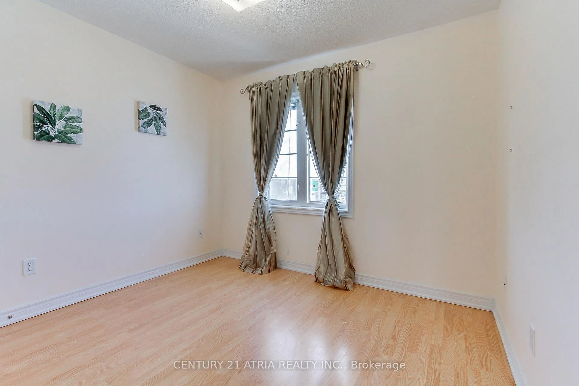 Photo 23 of 163 Zokol Drive, Aurora, Bayview Northeast — HOMEH