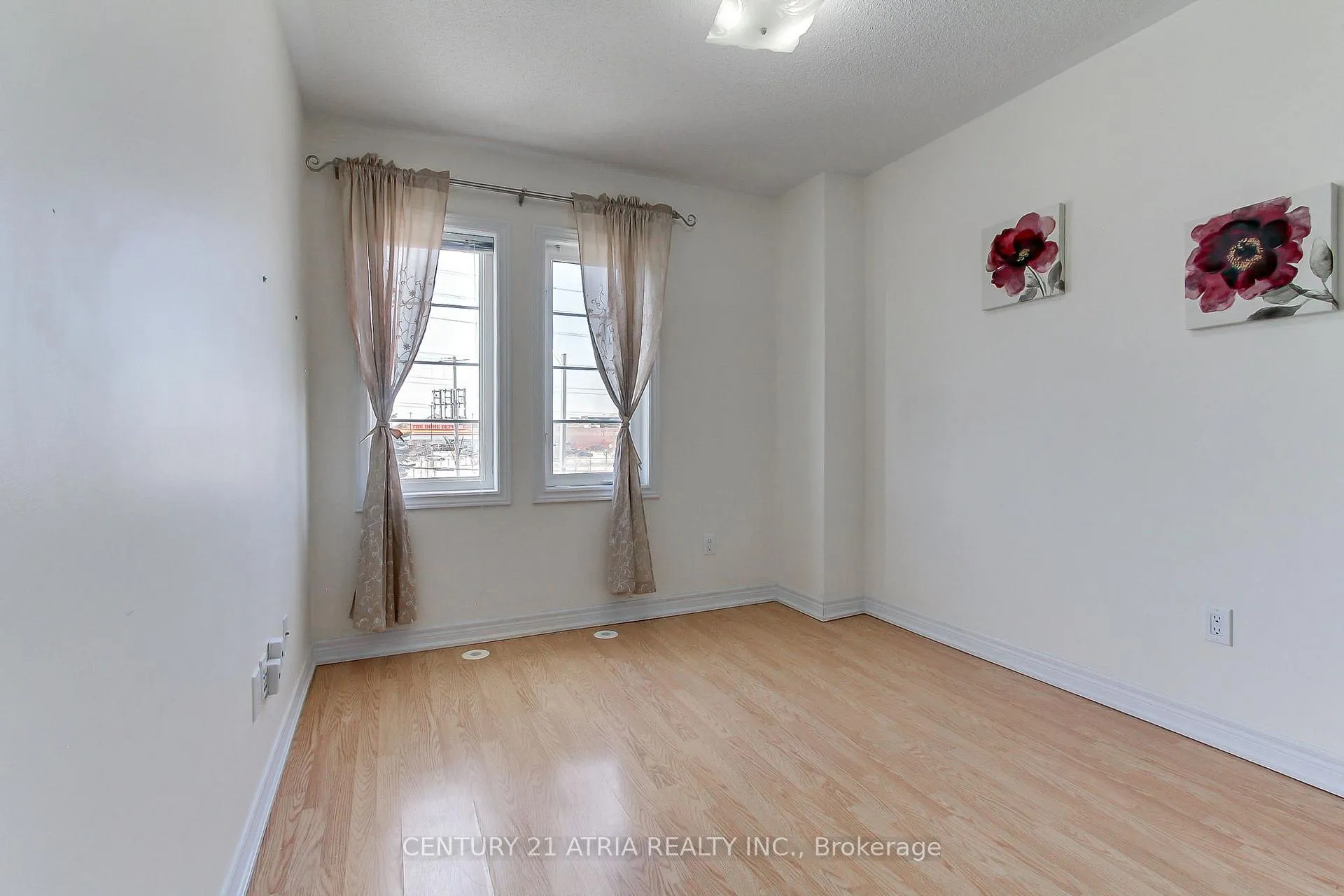 Photo 26 of 163 Zokol Drive, Aurora, Bayview Northeast — HOMEH