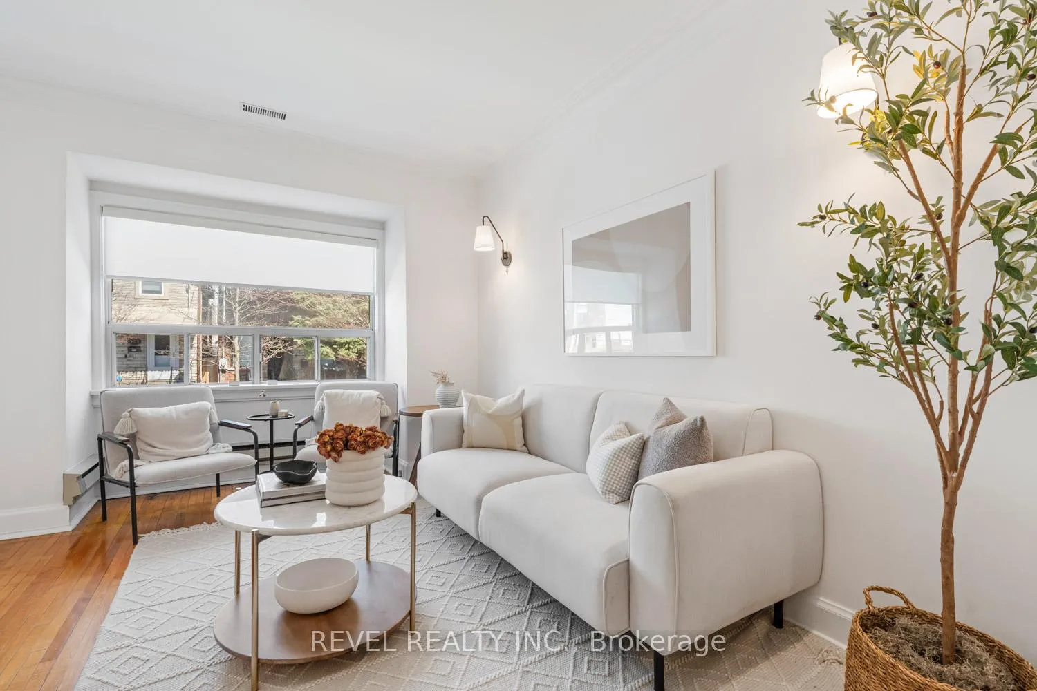 Photo 5 of 190 Manning Avenue, Toronto, Trinity-Bellwoods — HOMEH