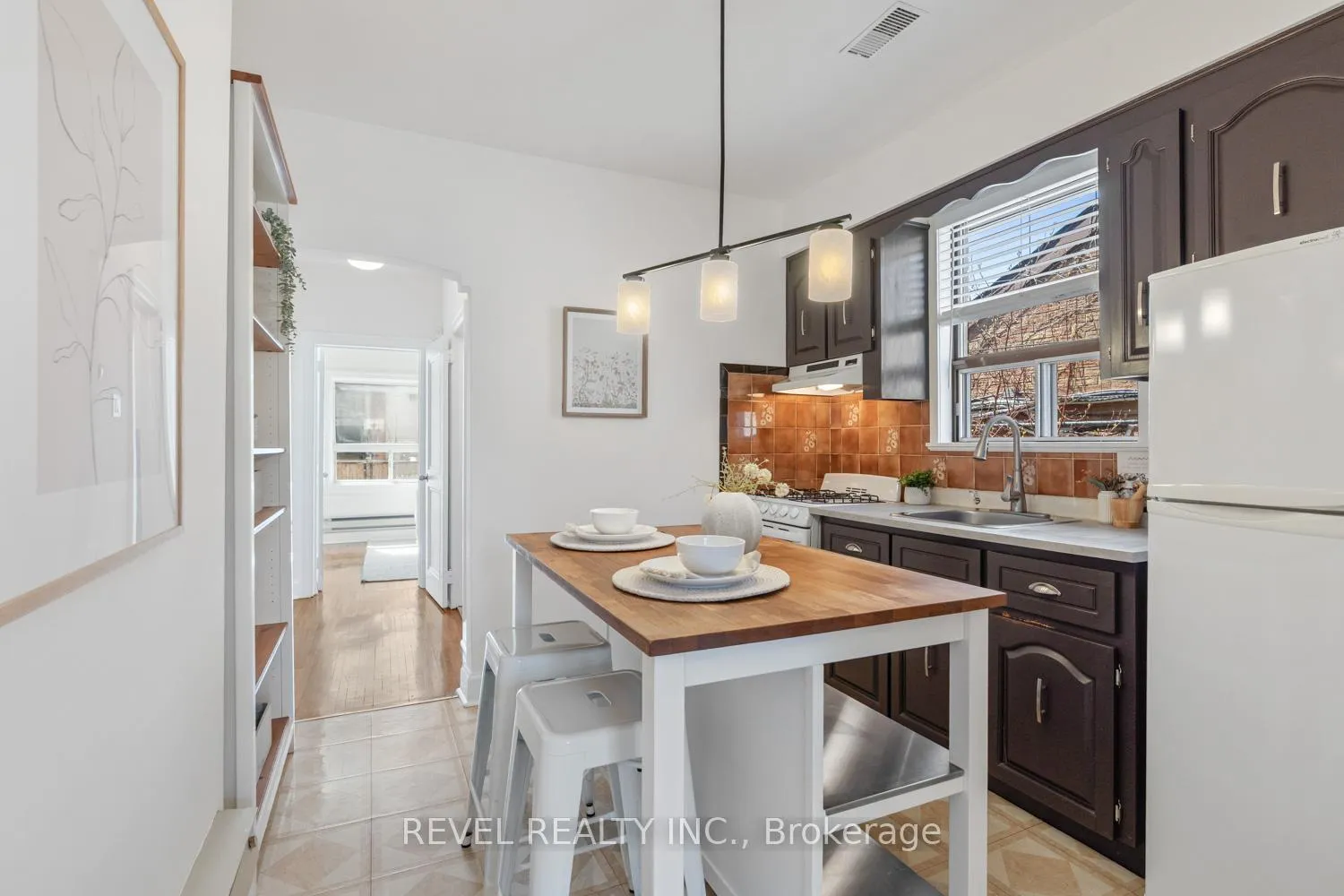 Photo 10 of 190 Manning Avenue, Toronto, Trinity-Bellwoods — HOMEH
