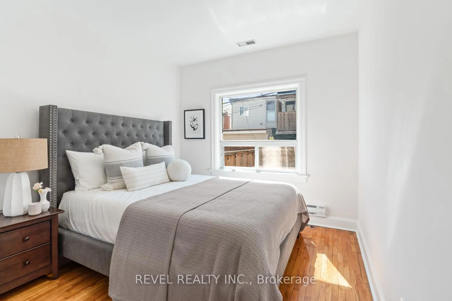 Photo 15 of 190 Manning Avenue, Toronto, Trinity-Bellwoods — HOMEH