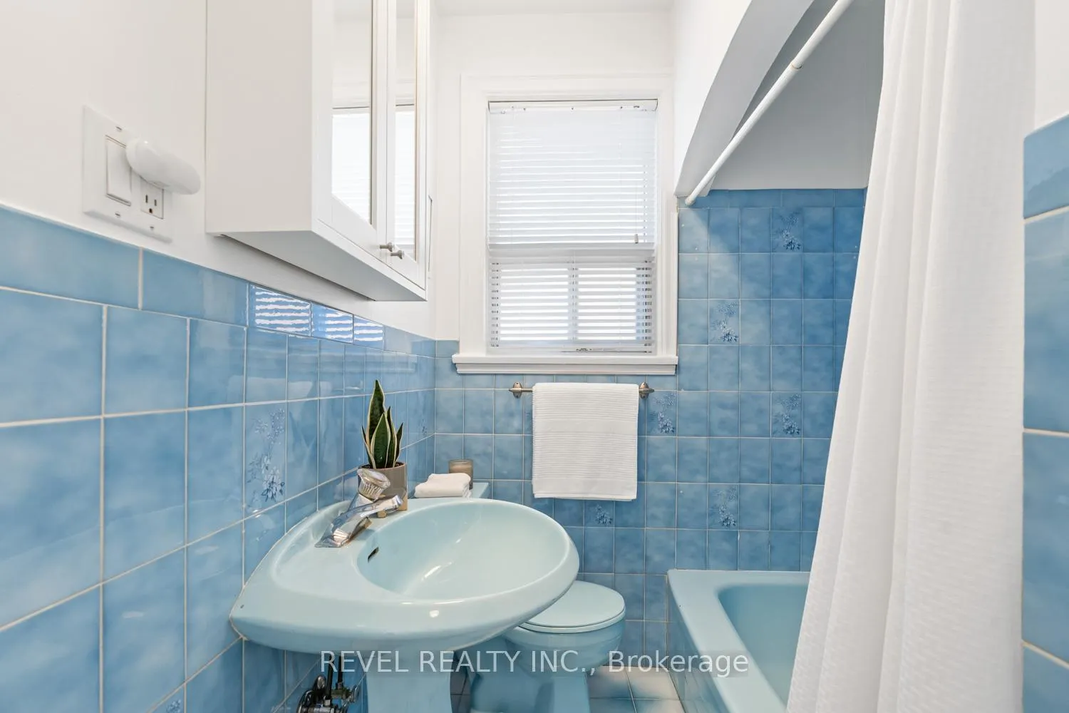 Photo 22 of 190 Manning Avenue, Toronto, Trinity-Bellwoods — HOMEH