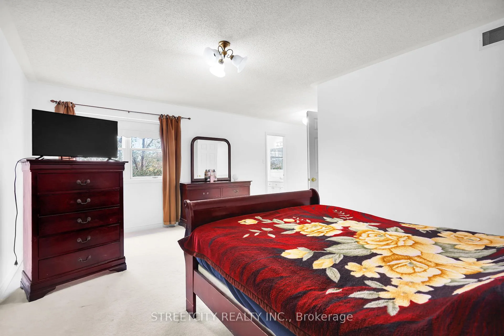 Photo 25 of 713 Guildwood Boulevard, London, North M — HOMEH