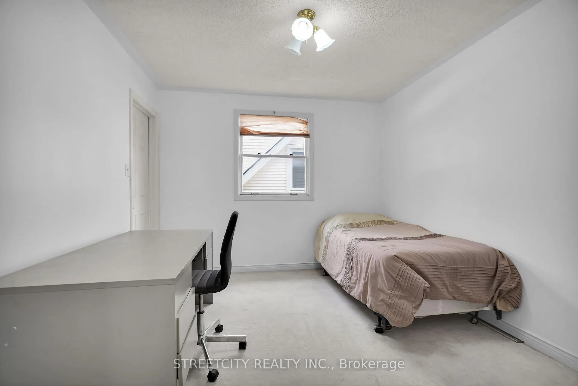 Photo 30 of 713 Guildwood Boulevard, London, North M — HOMEH