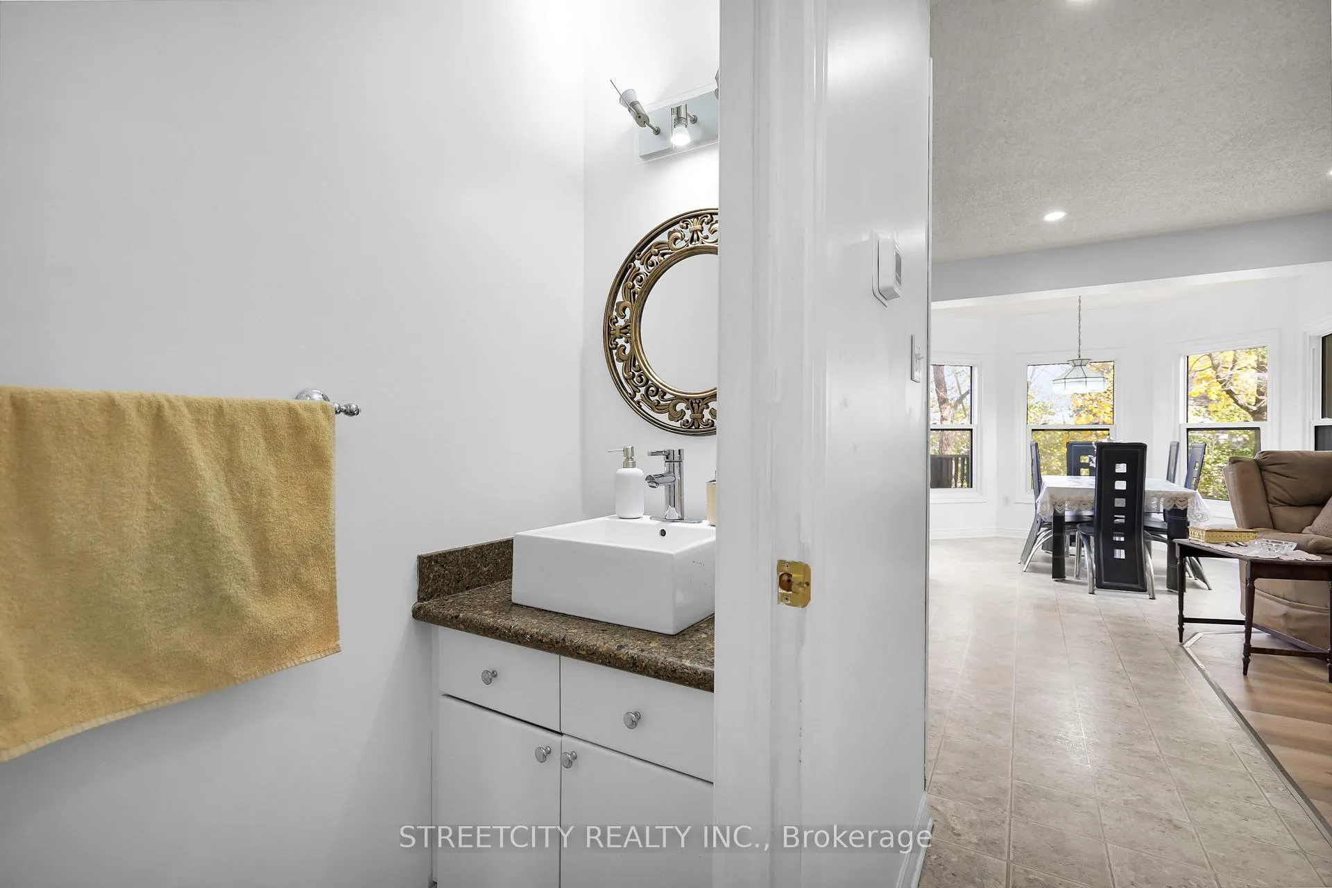Photo 40 of 713 Guildwood Boulevard, London, North M — HOMEH