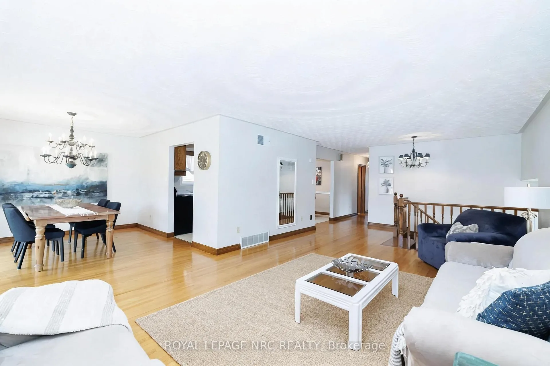 Photo 6 of 5 Royce Avenue, Hamilton, Stoney Creek — HOMEH