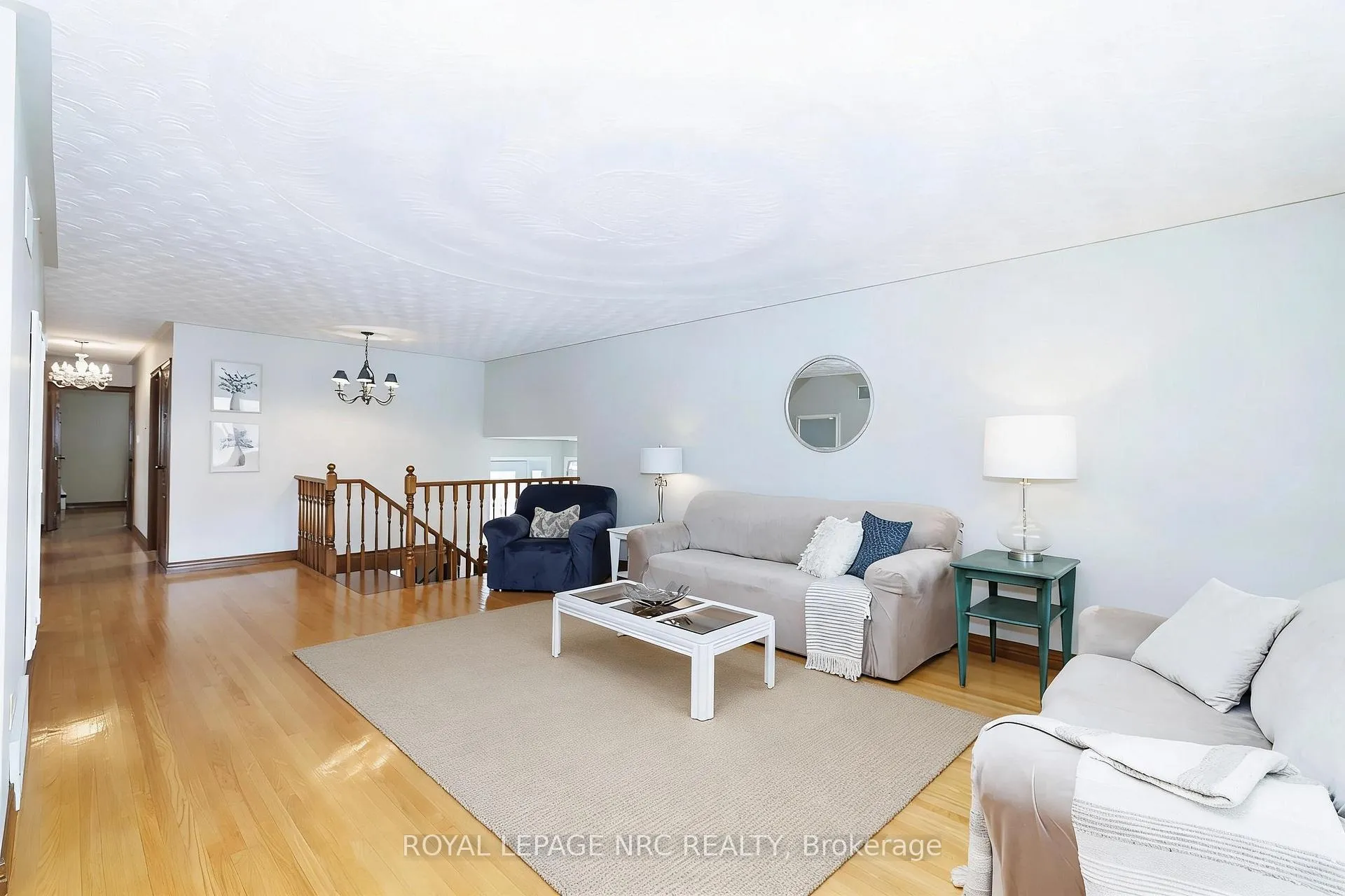 Photo 7 of 5 Royce Avenue, Hamilton, Stoney Creek — HOMEH