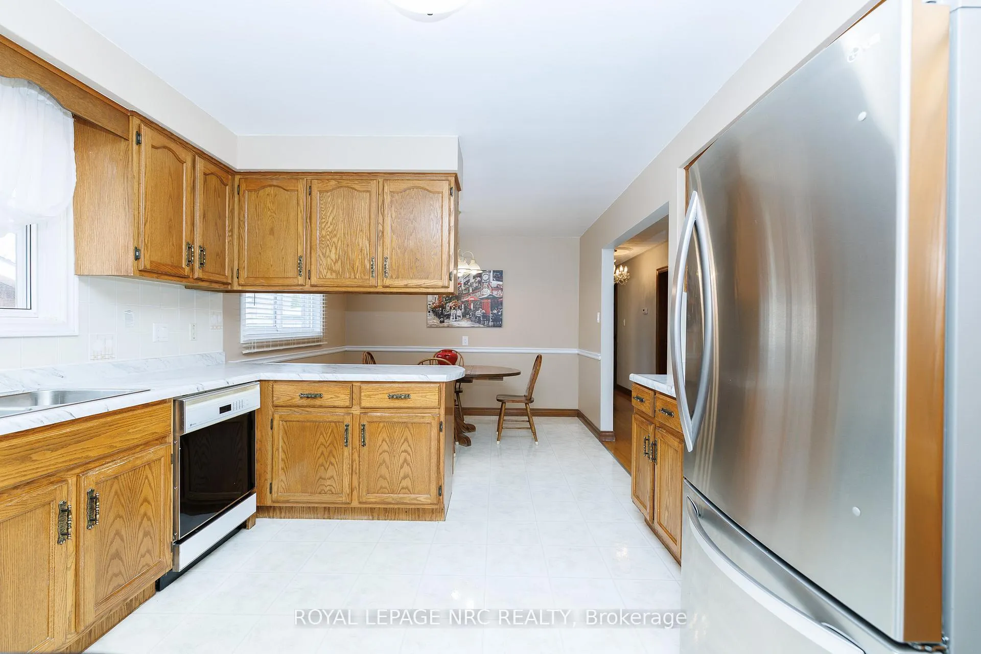 Photo 10 of 5 Royce Avenue, Hamilton, Stoney Creek — HOMEH
