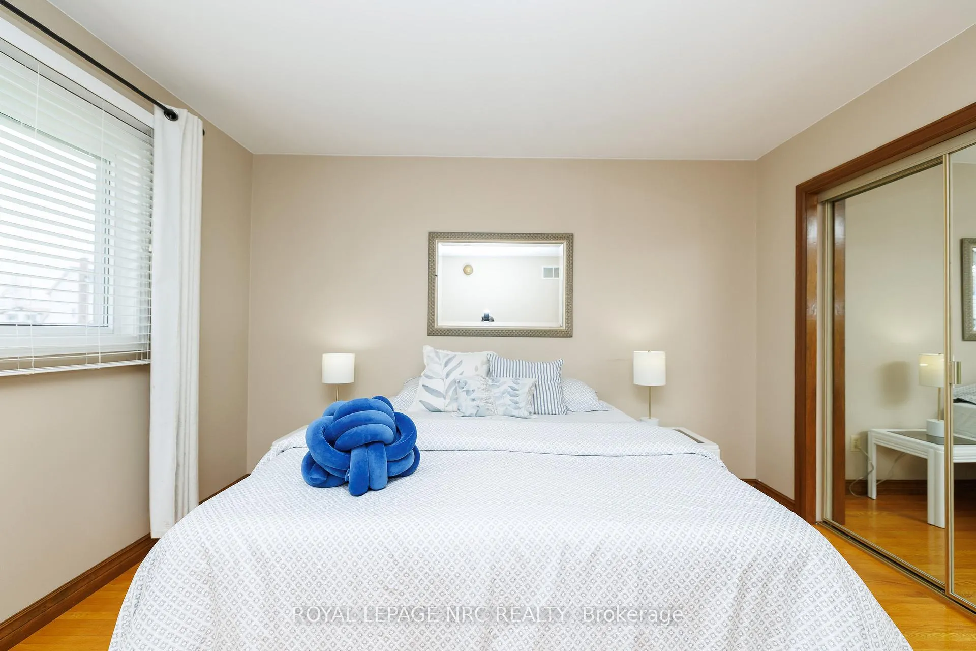 Photo 15 of 5 Royce Avenue, Hamilton, Stoney Creek — HOMEH