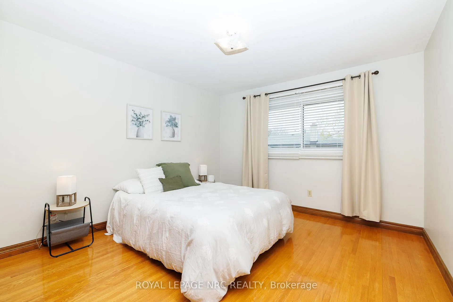 Photo 16 of 5 Royce Avenue, Hamilton, Stoney Creek — HOMEH