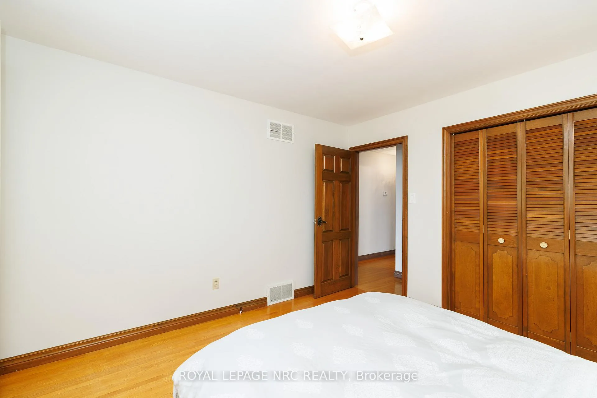Photo 18 of 5 Royce Avenue, Hamilton, Stoney Creek — HOMEH